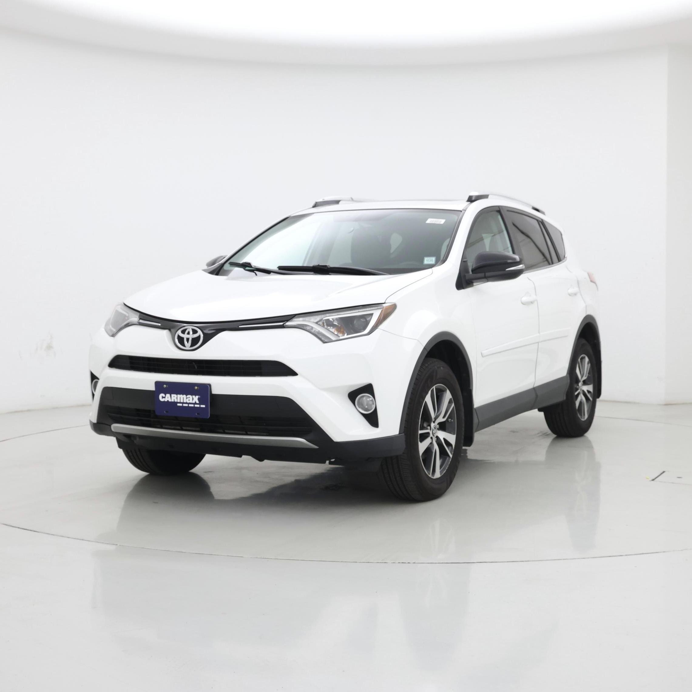 Thumbnail: 2016 Toyota RAV4 - 4