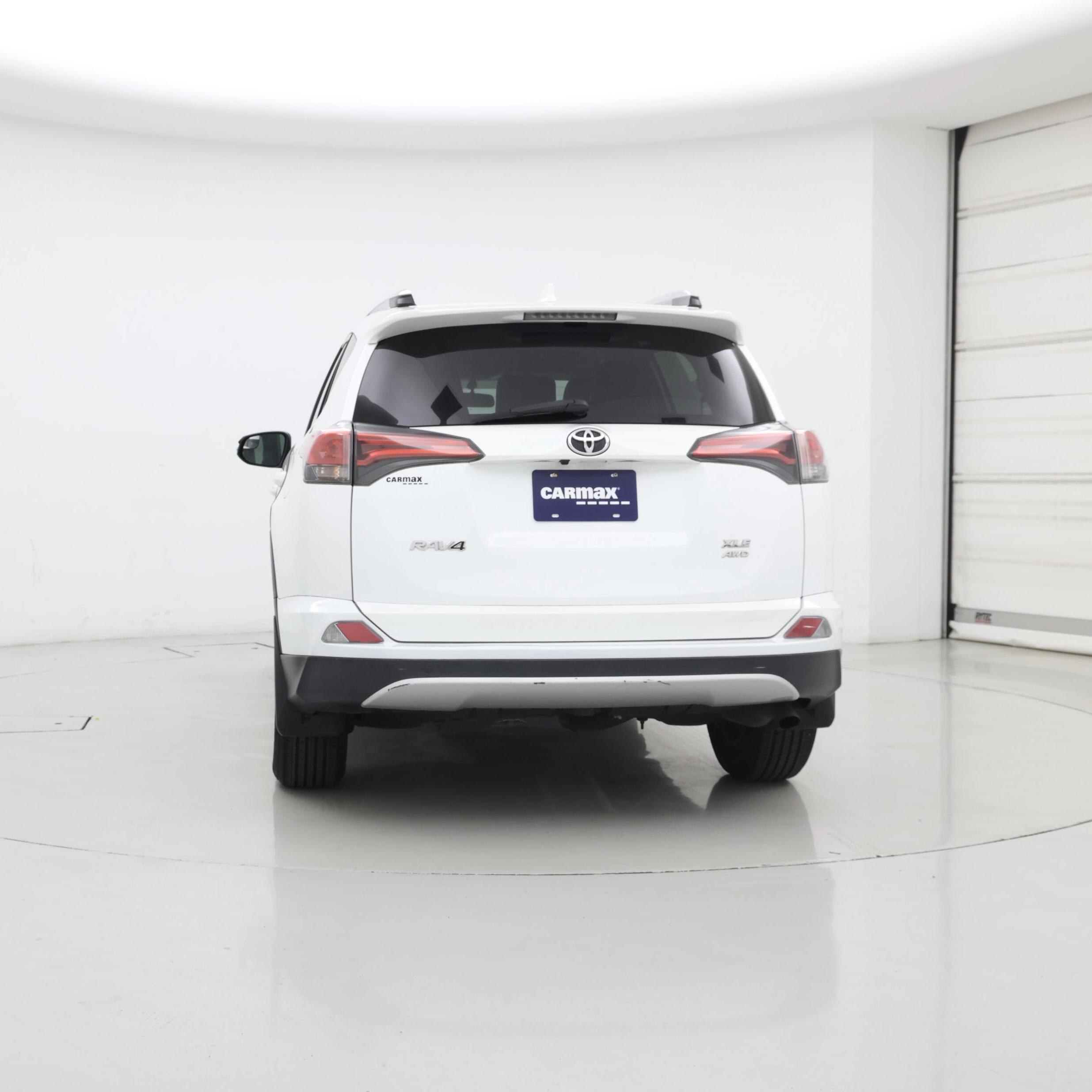 Thumbnail: 2016 Toyota RAV4 - 6