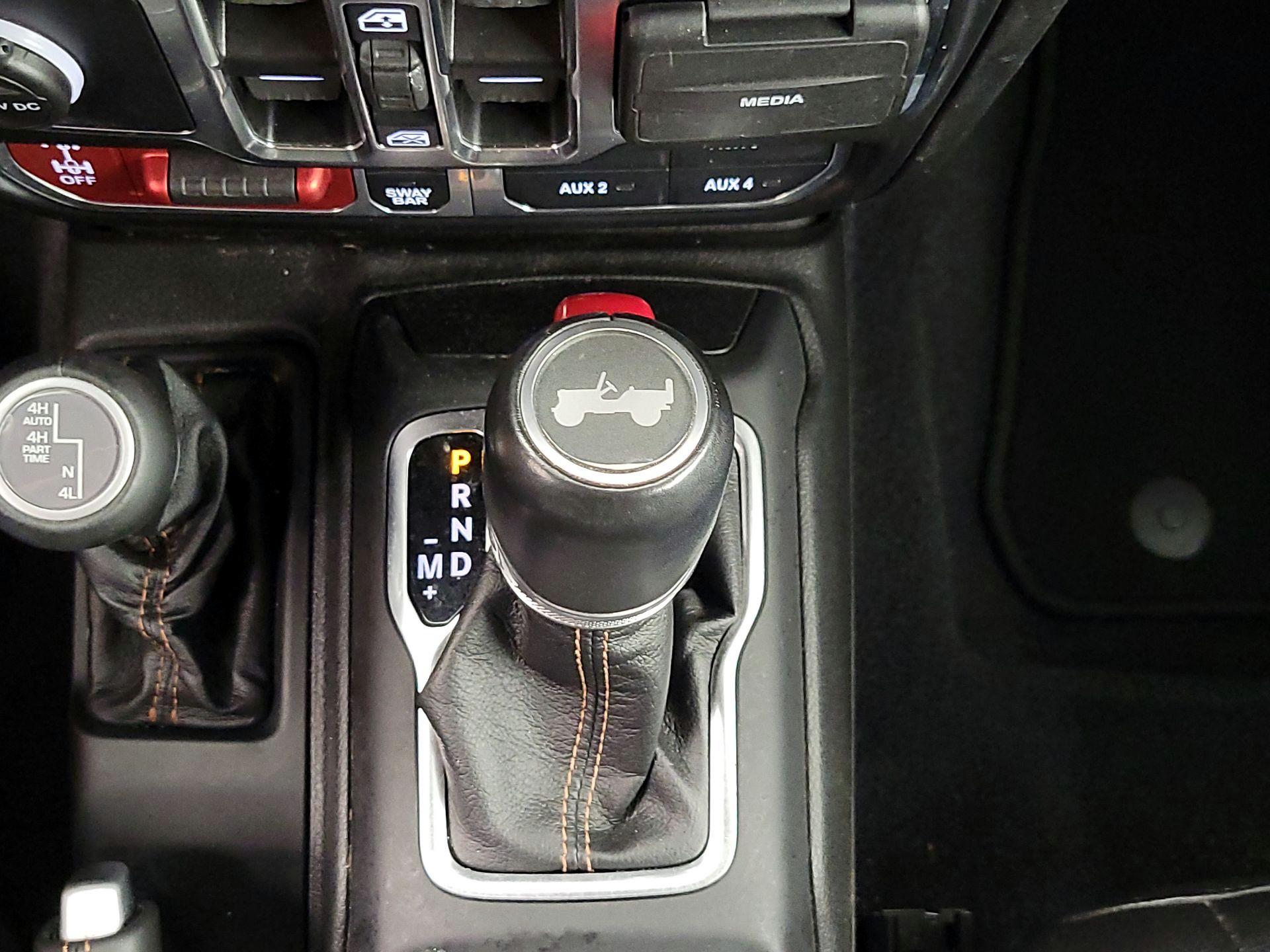Thumbnail: 2021 Jeep Wrangler - 18