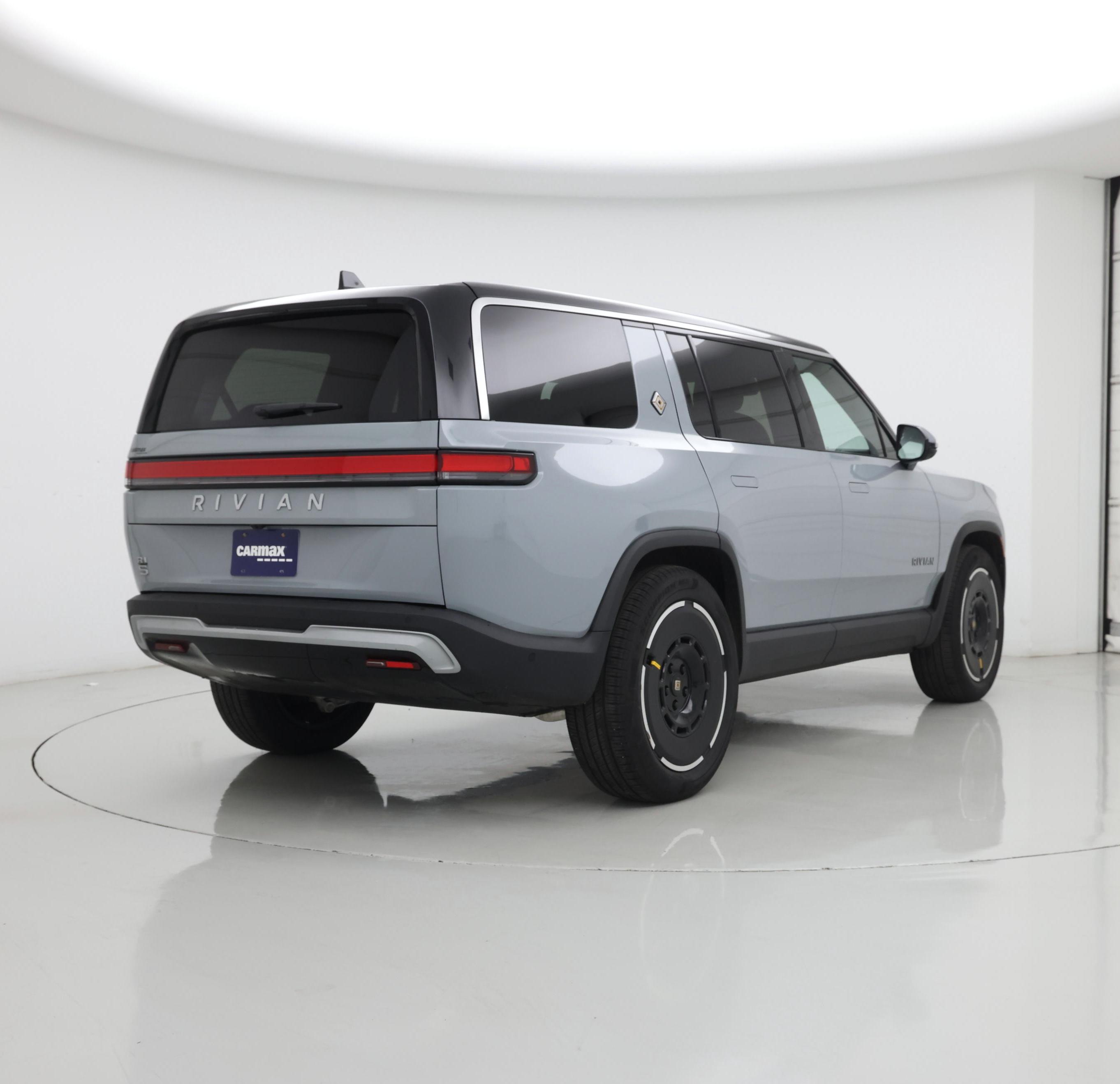 Thumbnail: 2025 Rivian R1S - 8