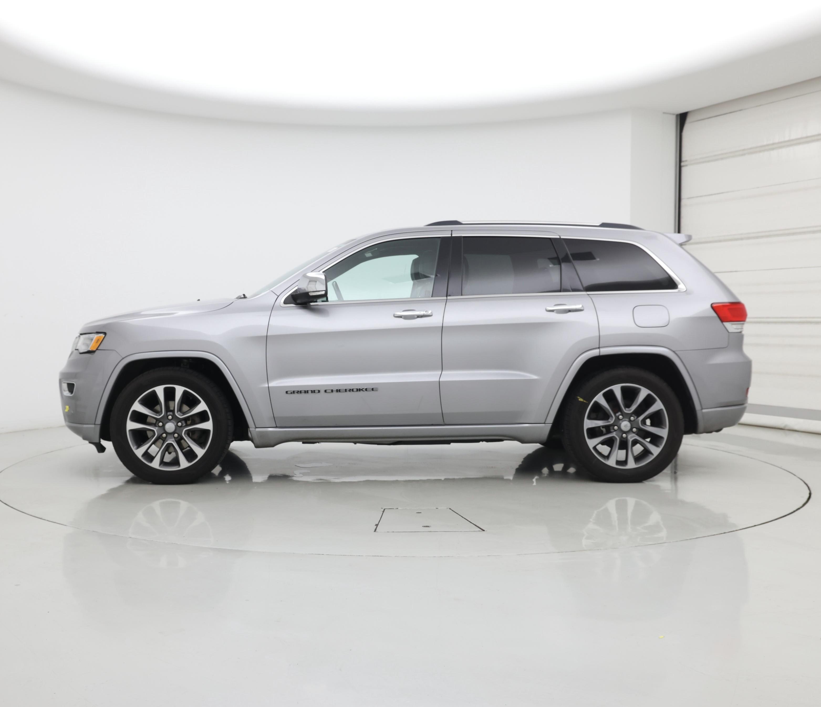 Thumbnail: 2017 Jeep Grand Cherokee - 3