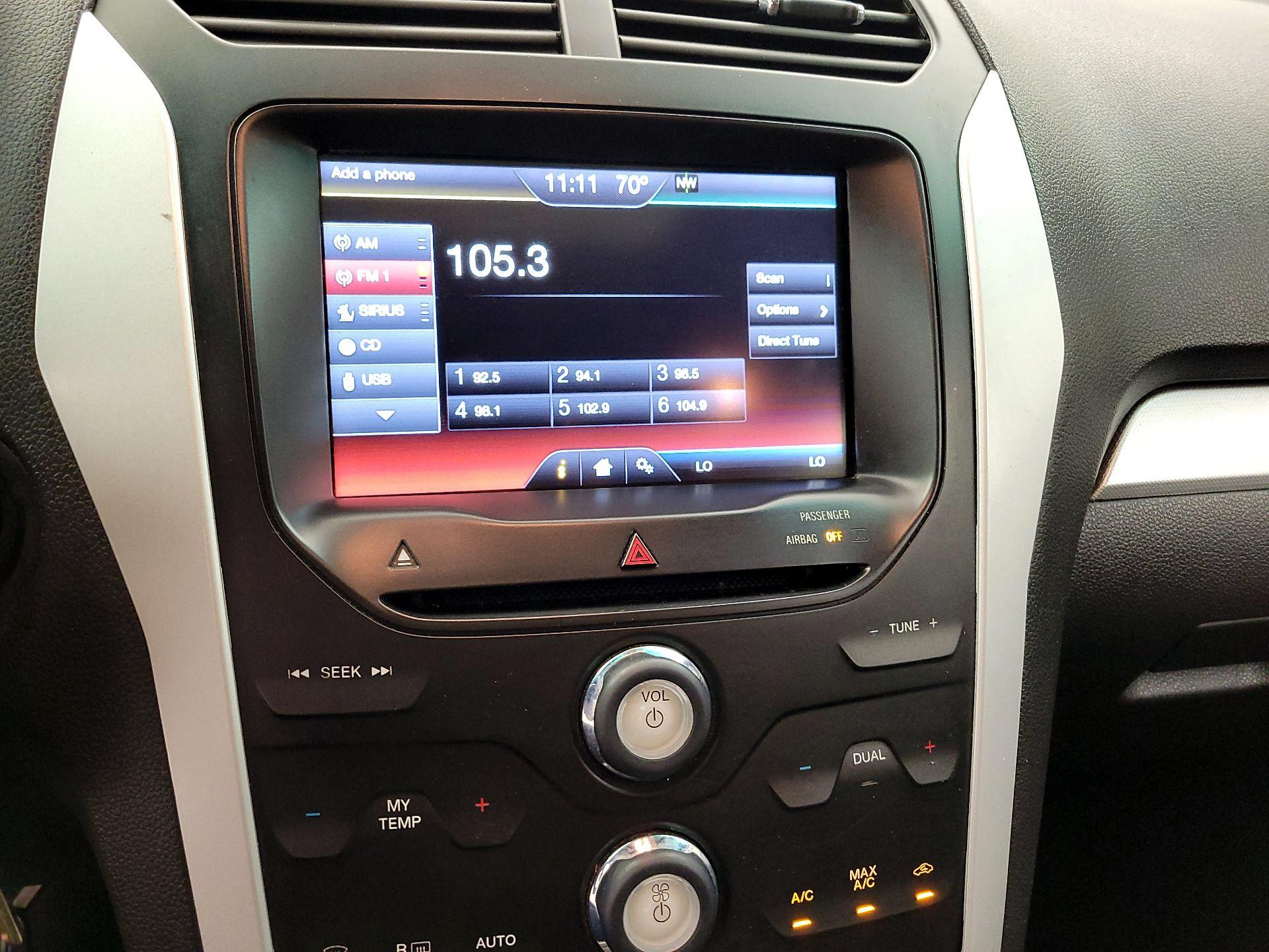 Thumbnail: 2014 Ford Explorer - 16