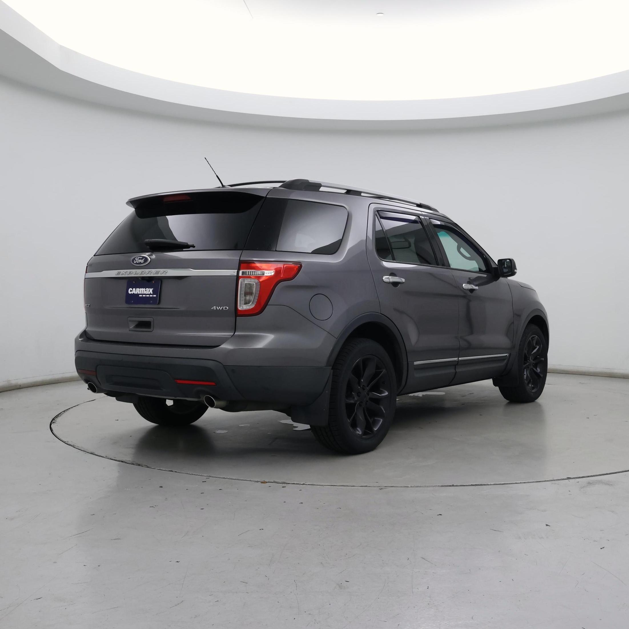 Thumbnail: 2014 Ford Explorer - 8