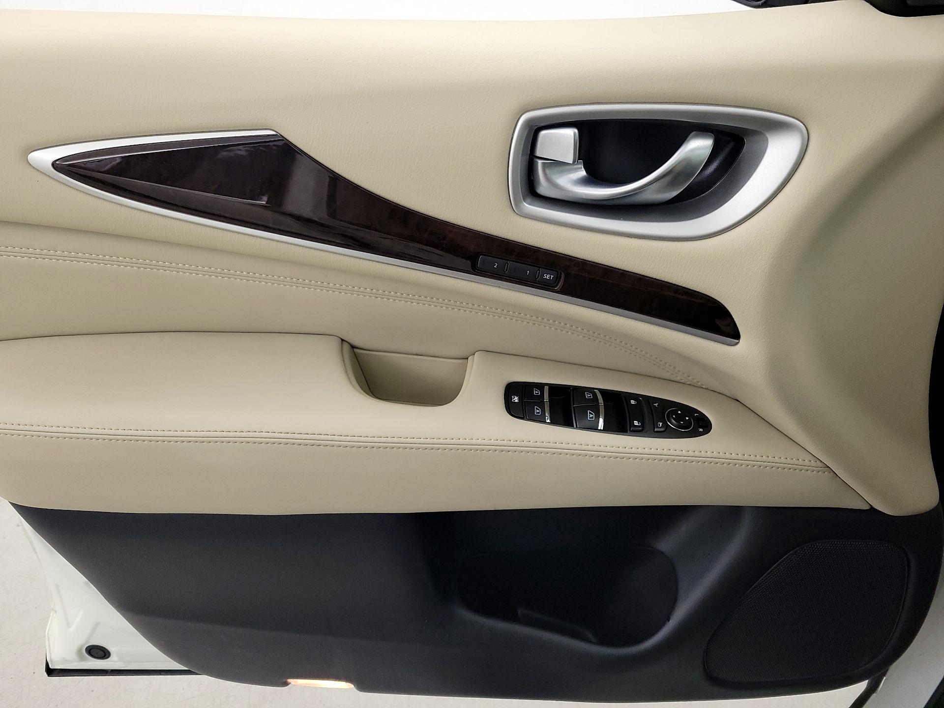 Thumbnail: 2019 INFINITI QX60 - 12