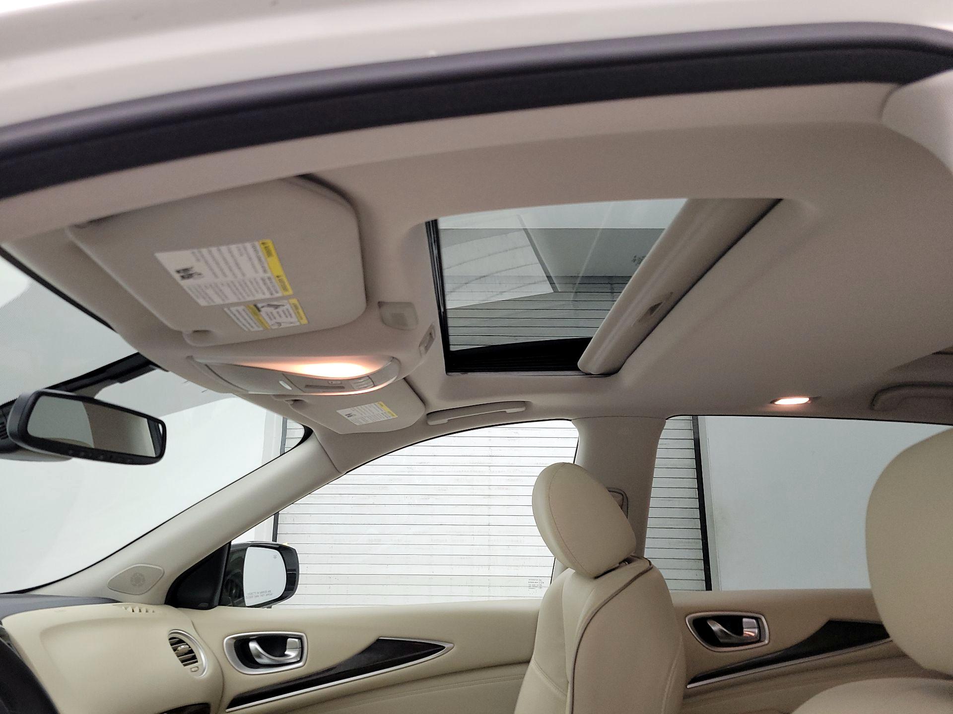Thumbnail: 2019 INFINITI QX60 - 19