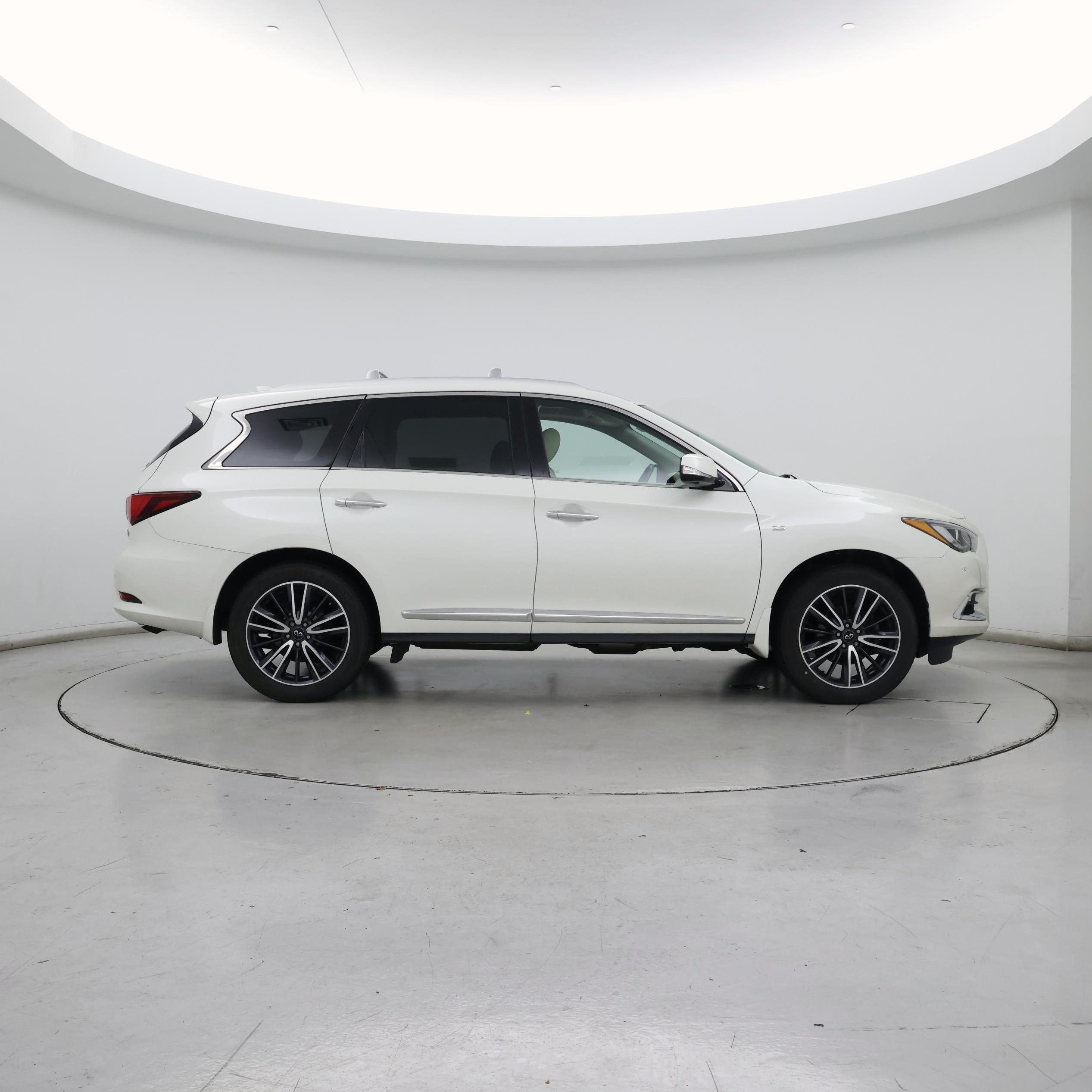 Thumbnail: 2019 INFINITI QX60 - 7