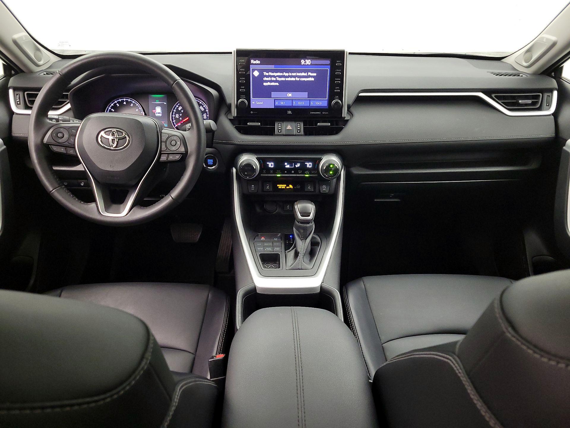 Thumbnail: 2022 Toyota RAV4 - 9