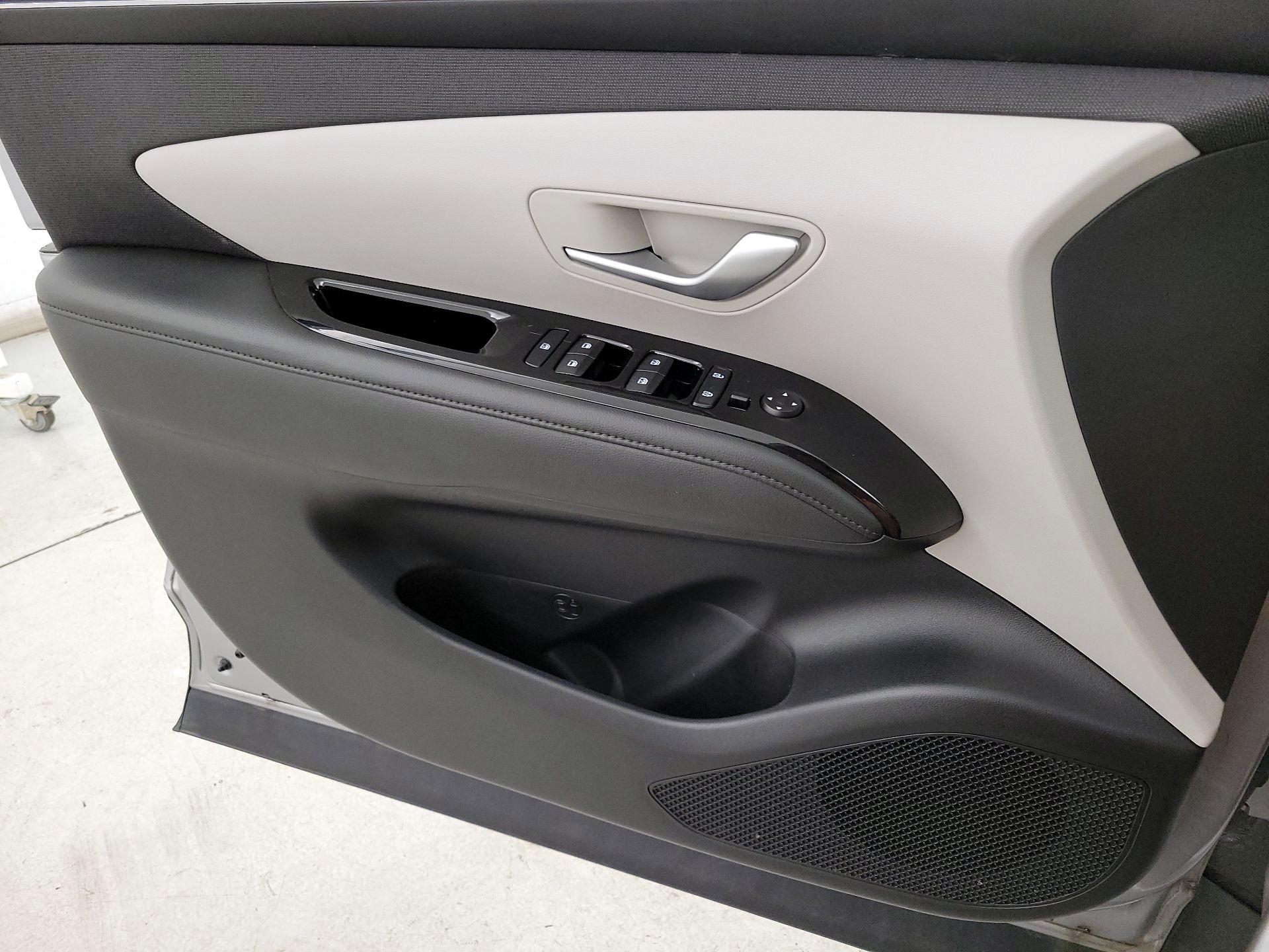 Thumbnail: 2022 Hyundai Tucson - 12