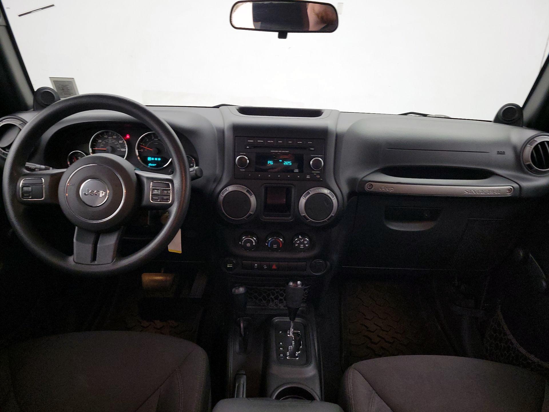 Thumbnail: 2013 Jeep Wrangler - 9