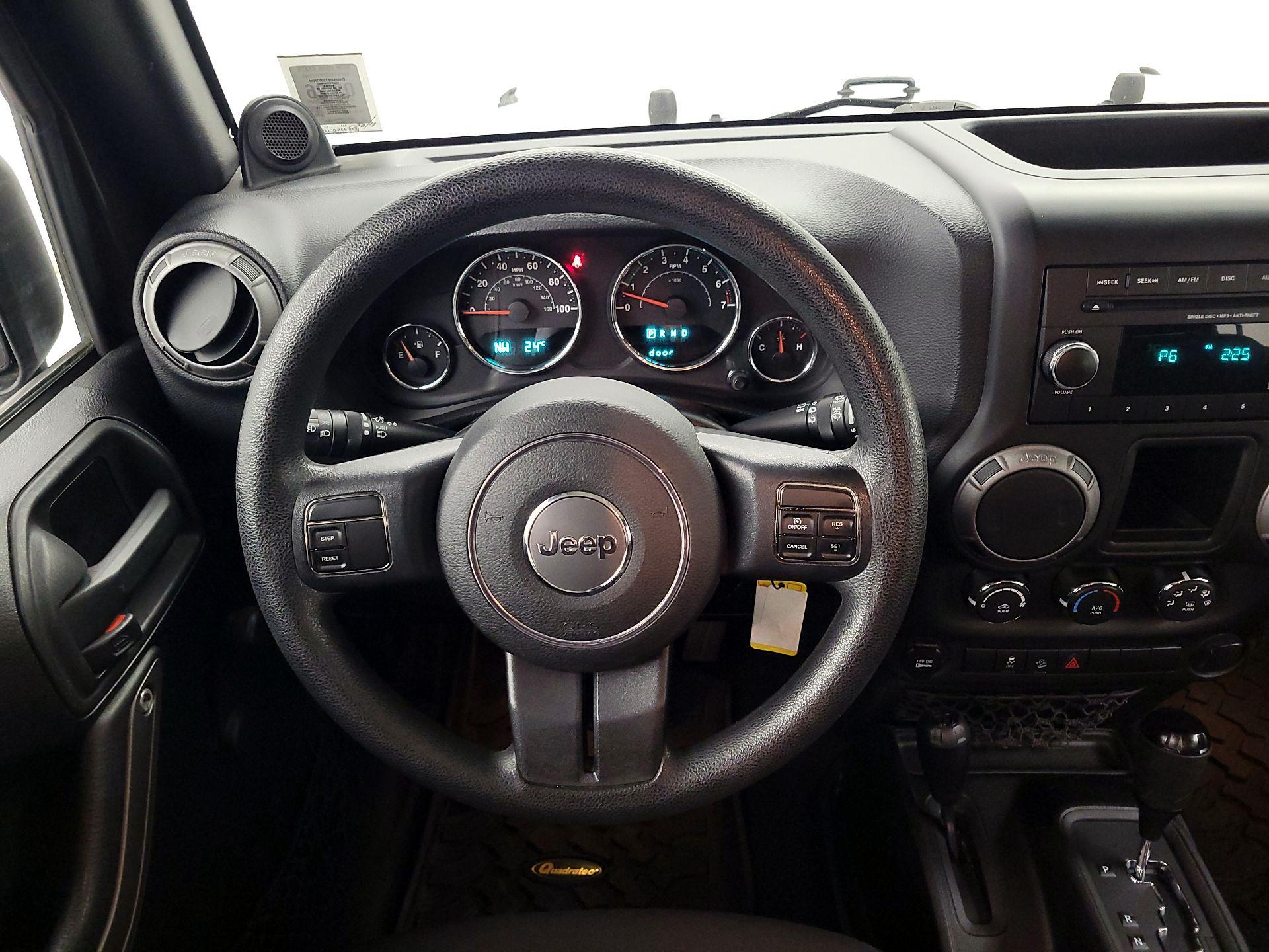 Thumbnail: 2013 Jeep Wrangler - 10