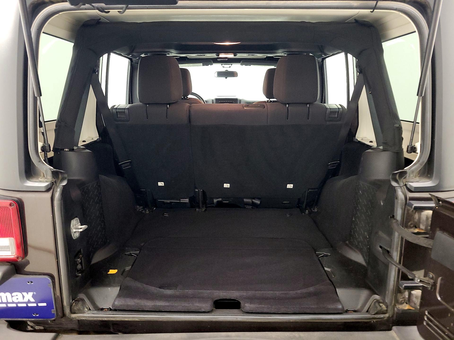 Thumbnail: 2013 Jeep Wrangler - 17