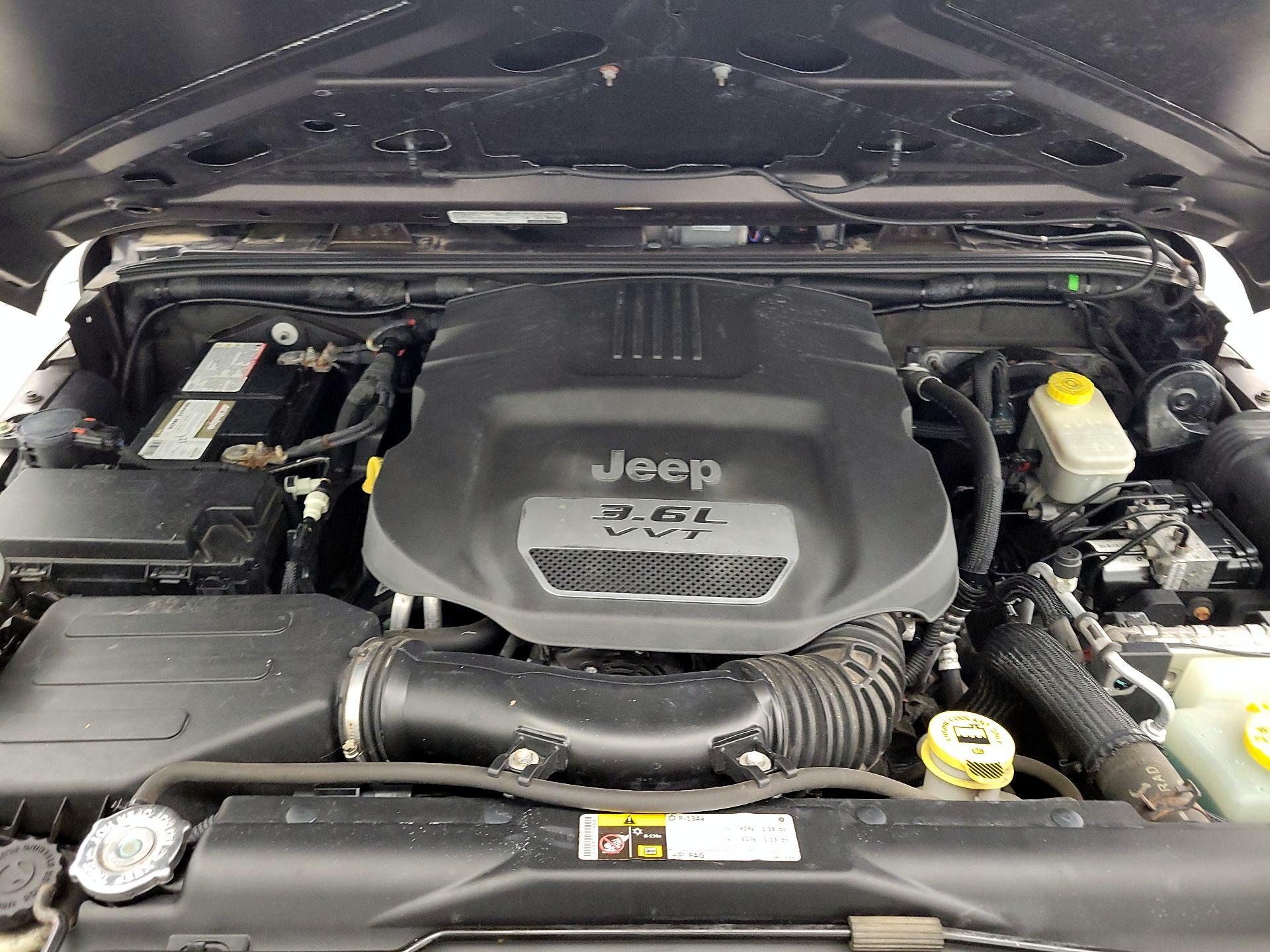 Thumbnail: 2013 Jeep Wrangler - 18