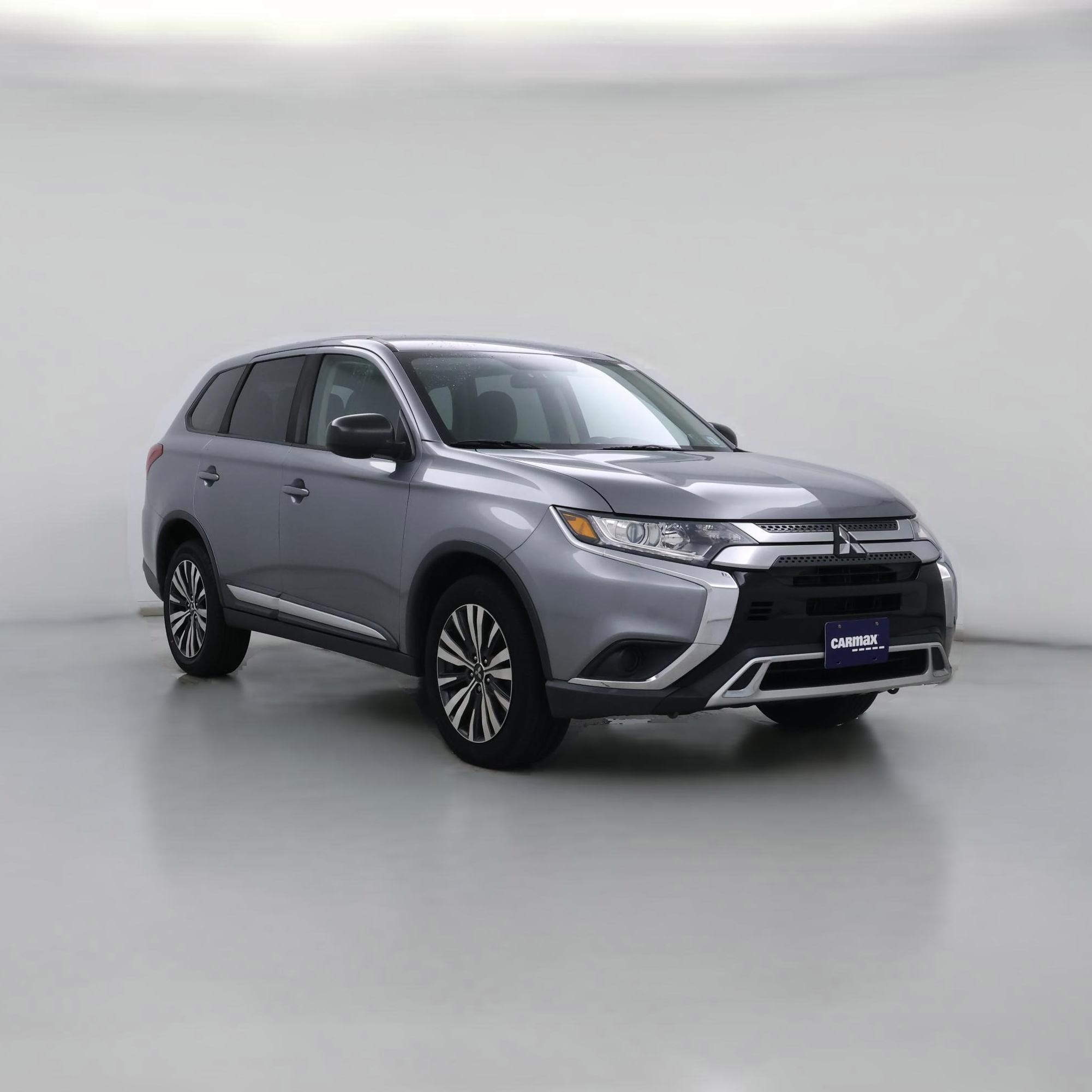 Thumbnail: 2019 Mitsubishi Outlander - 1