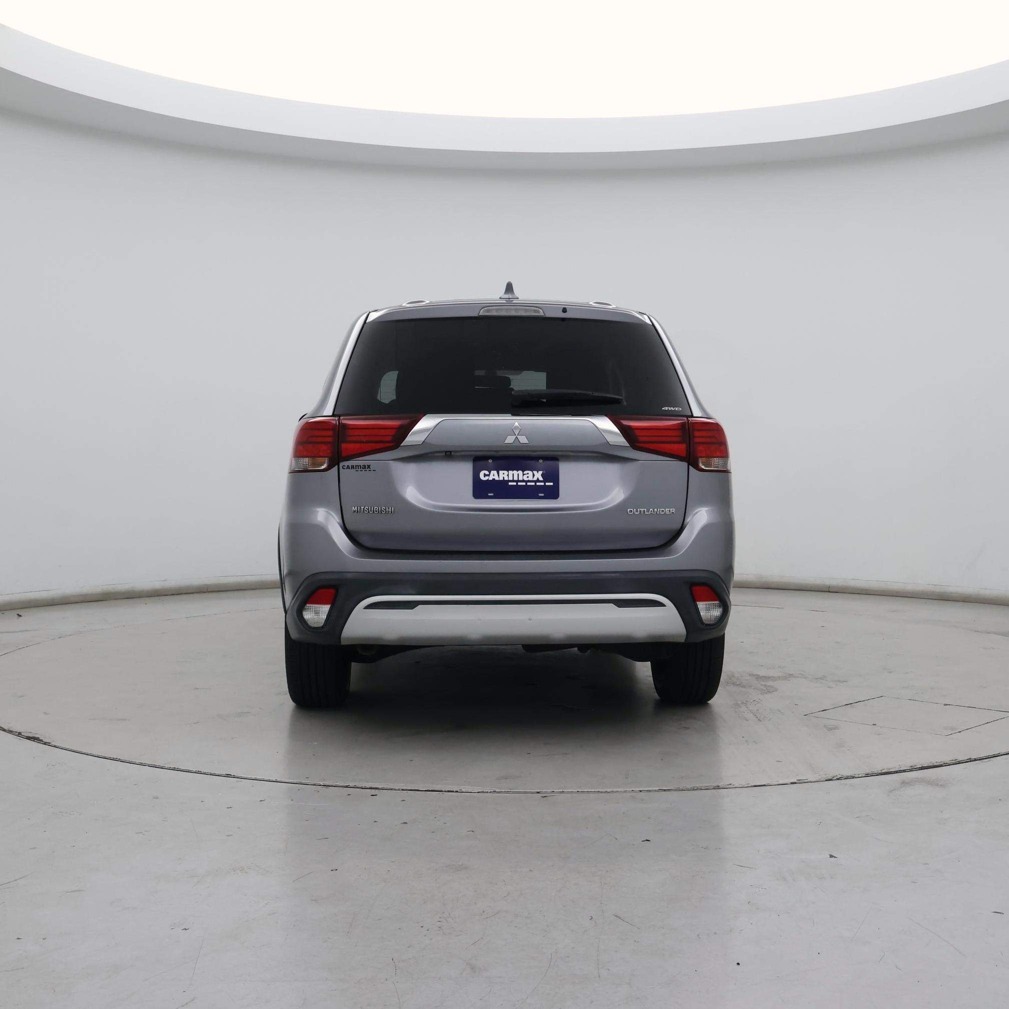 Thumbnail: 2019 Mitsubishi Outlander - 6