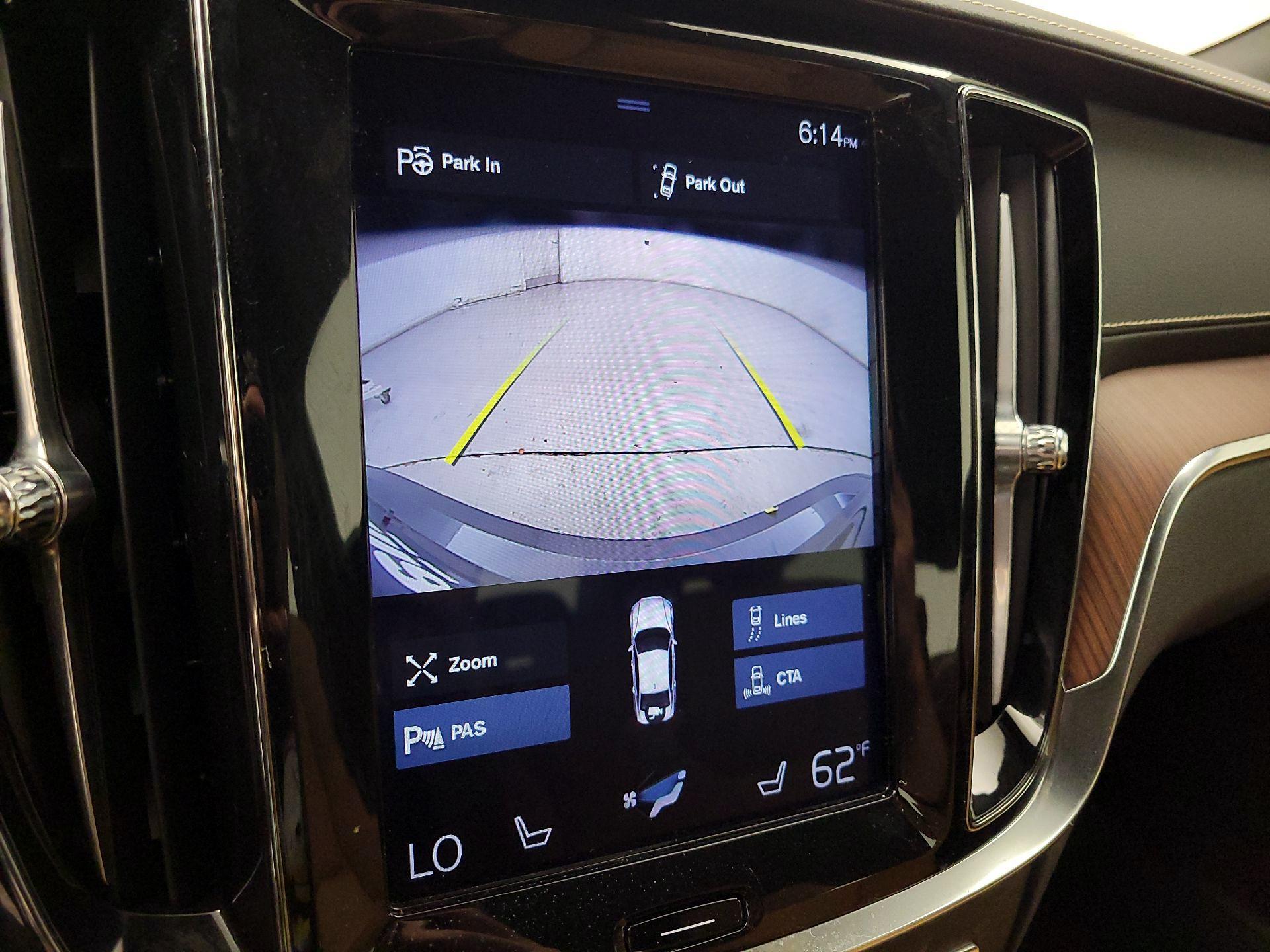 Thumbnail: 2019 Volvo S60 - 14