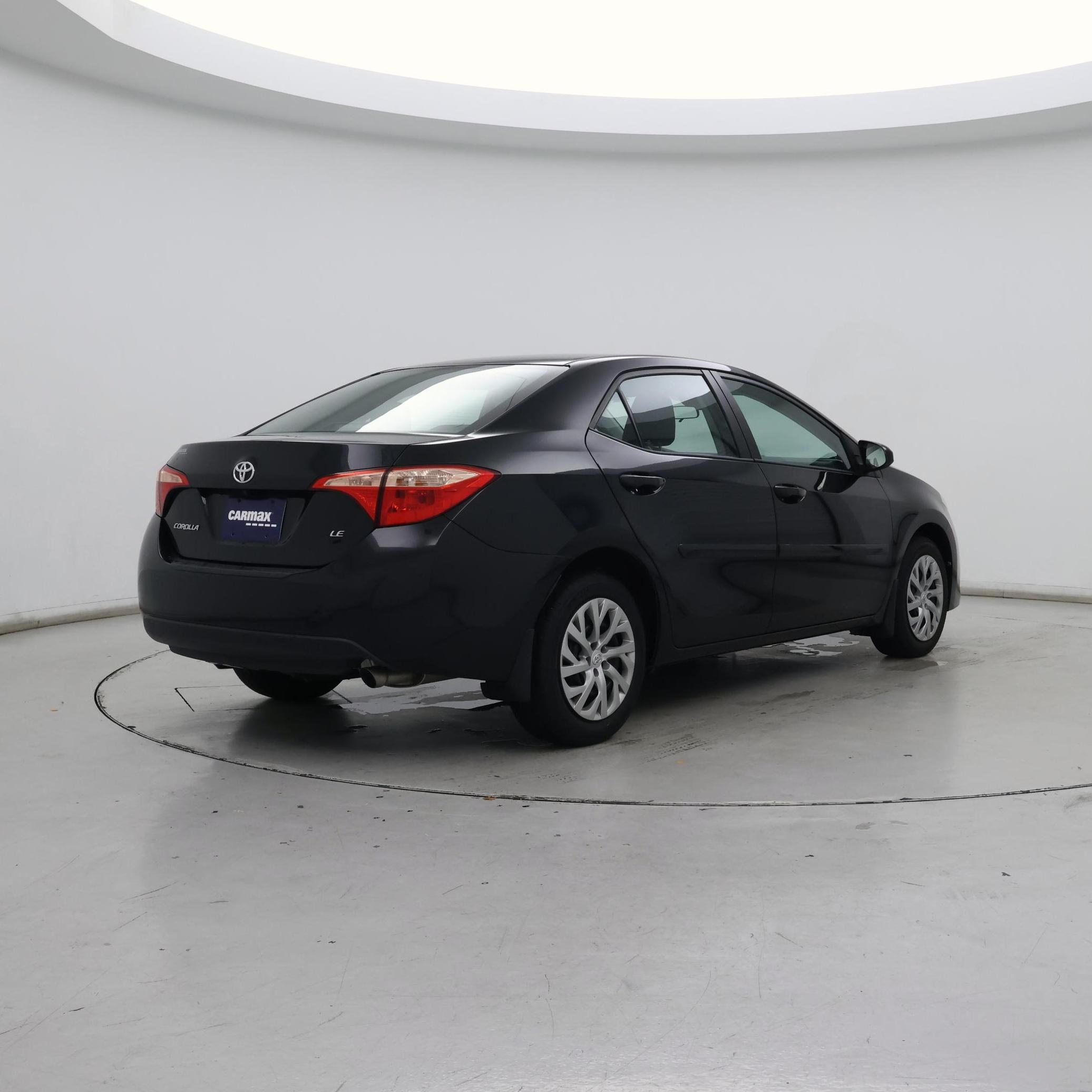 Thumbnail: 2018 Toyota Corolla - 8