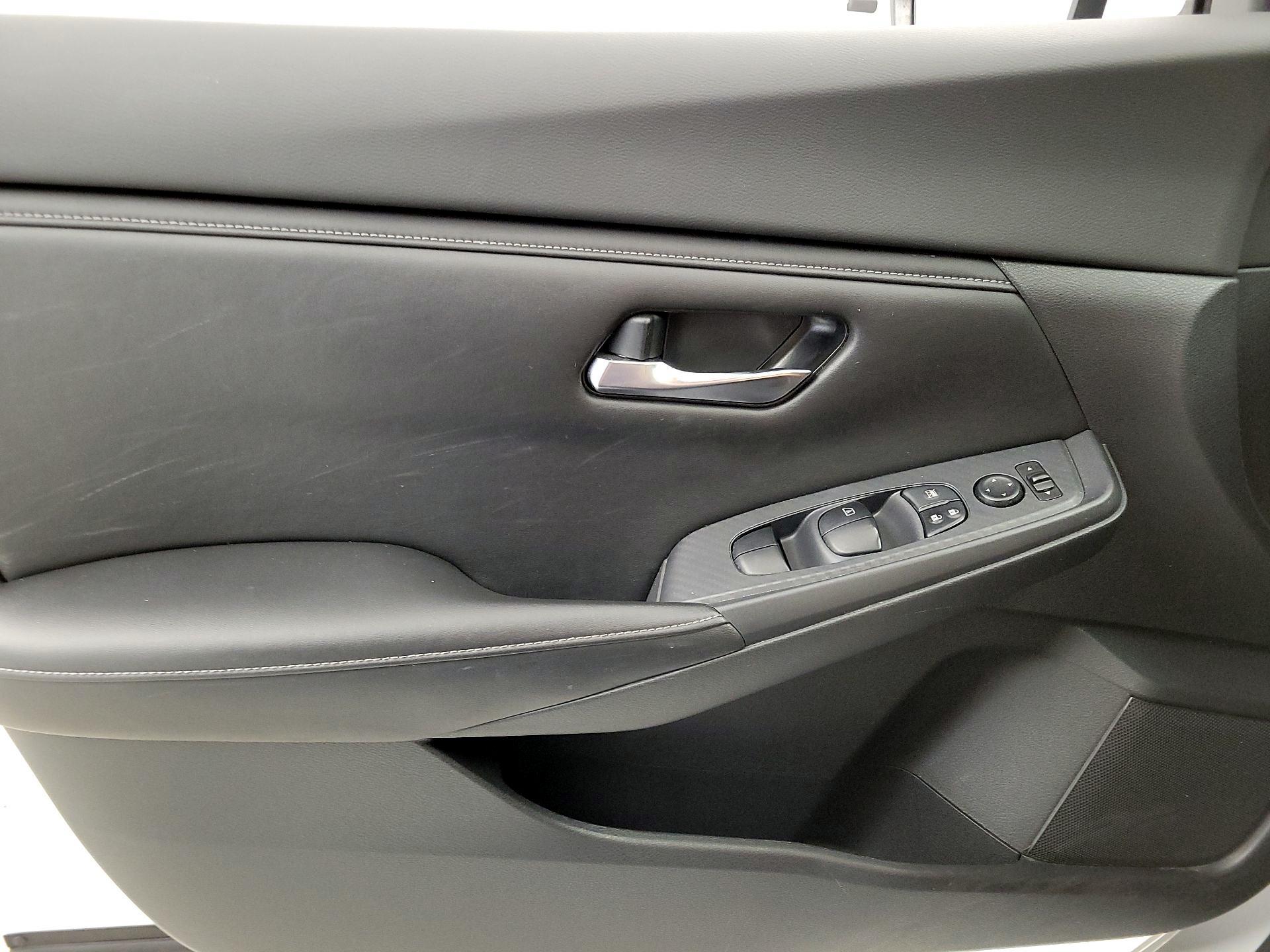 Thumbnail: 2020 Nissan Sentra - 12