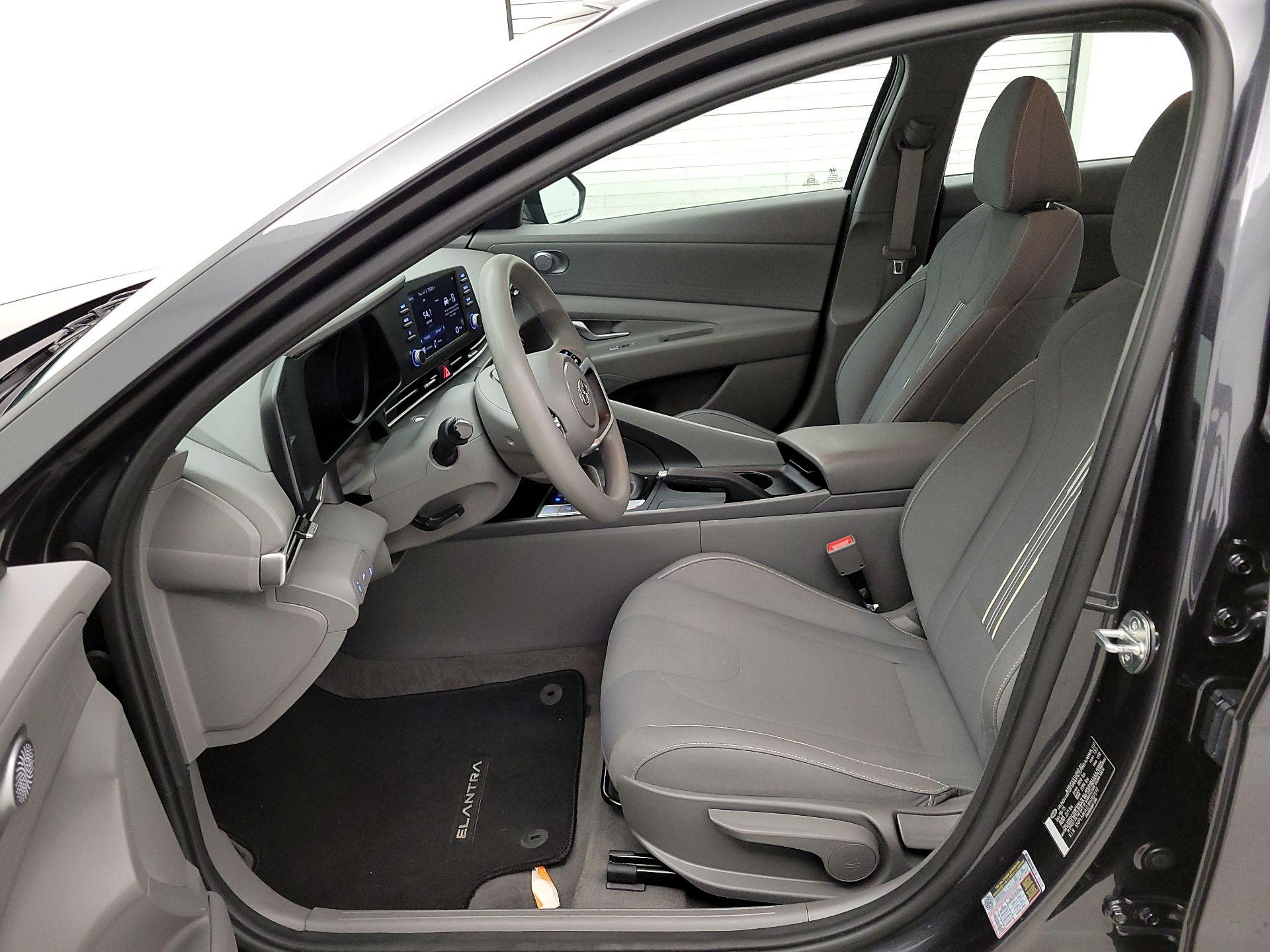 Thumbnail: 2023 Hyundai Elantra - 11