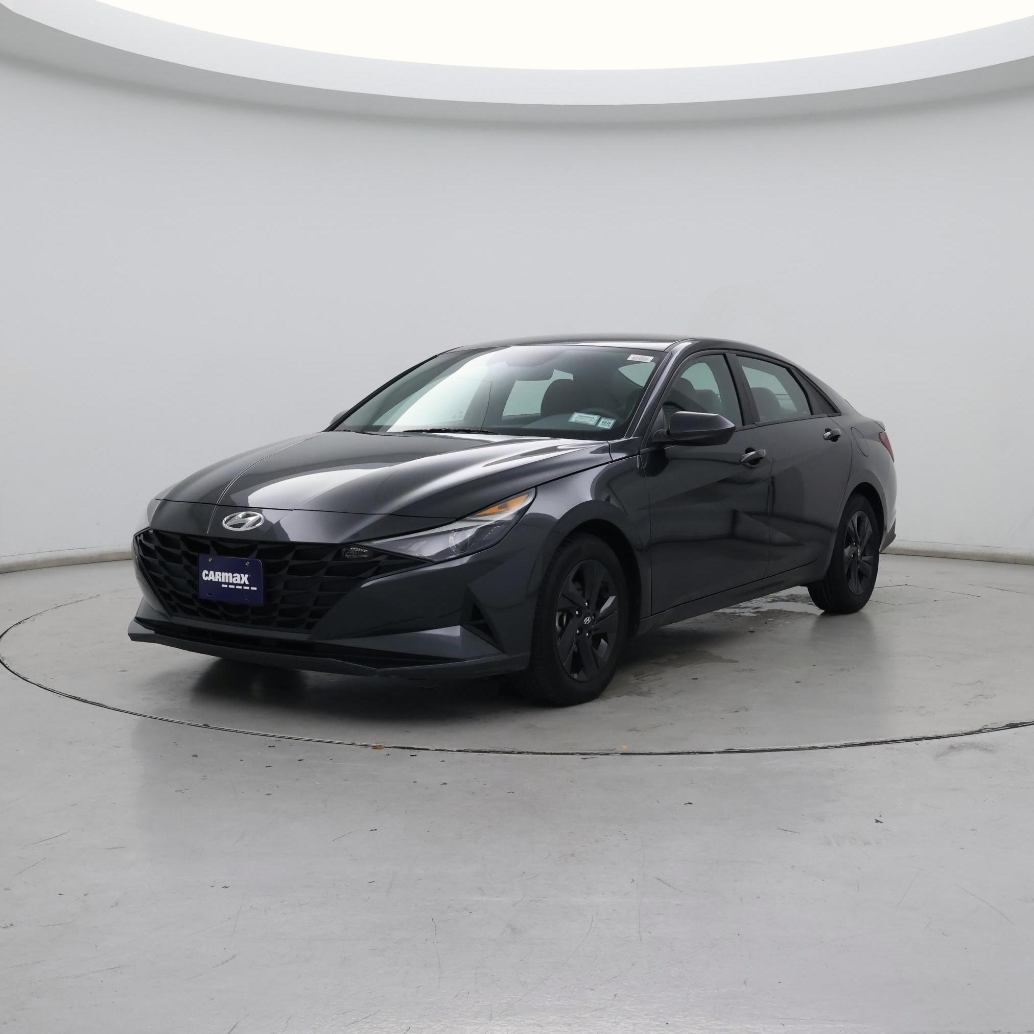 Thumbnail: 2023 Hyundai Elantra - 4