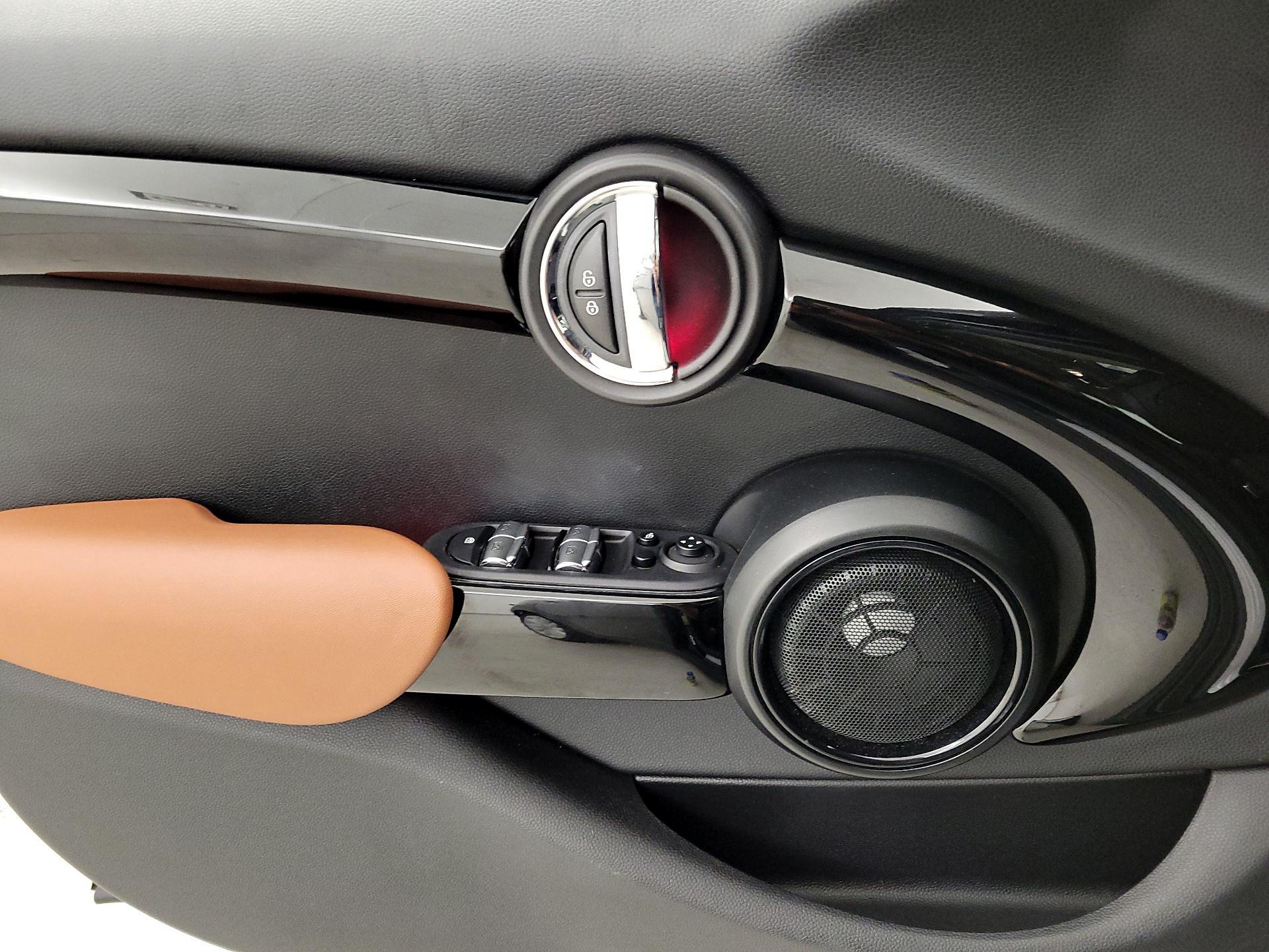 Thumbnail: 2021 MINI Cooper Hardtop - 12