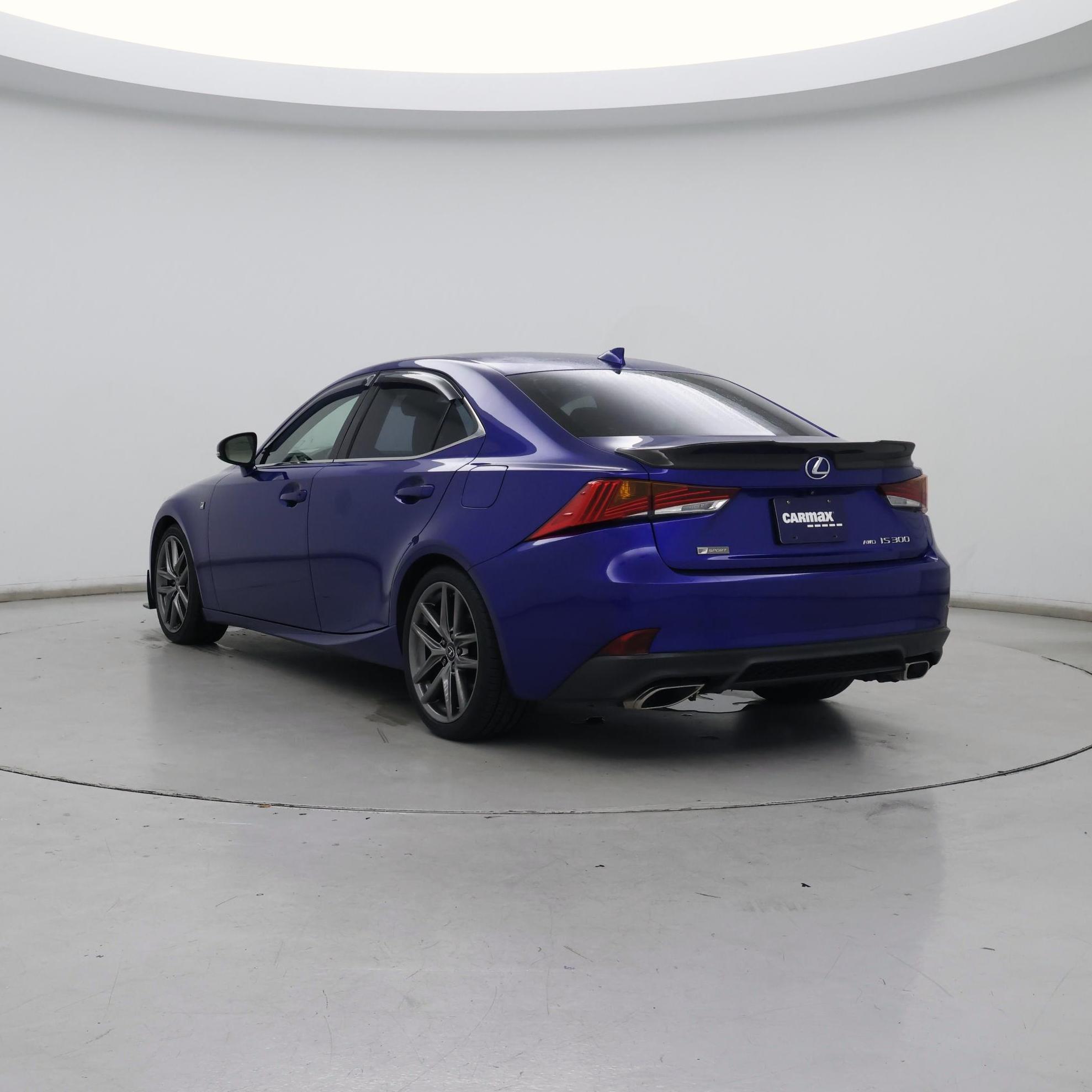 Thumbnail: 2019 Lexus IS - 2