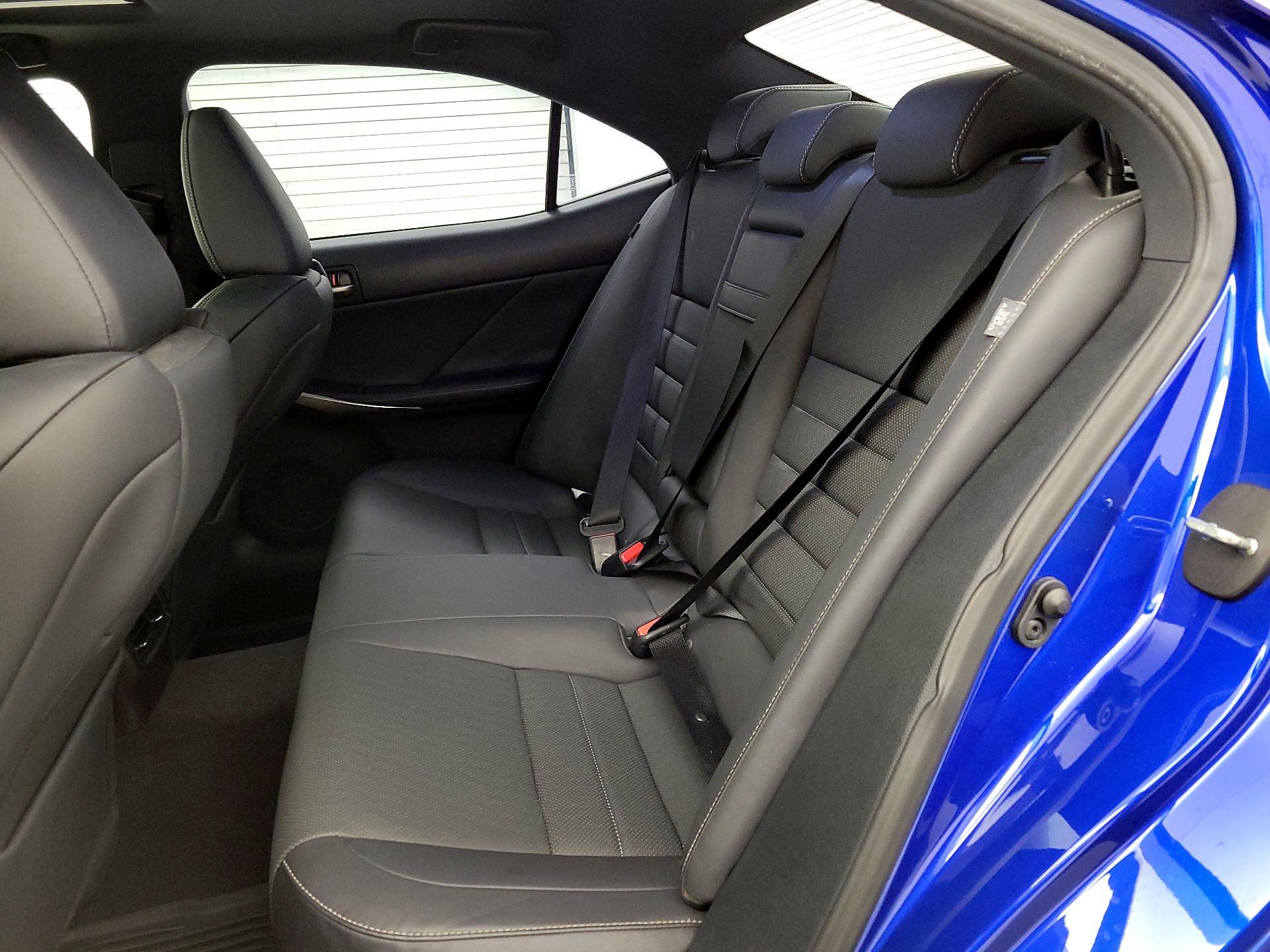 Thumbnail: 2019 Lexus IS - 20