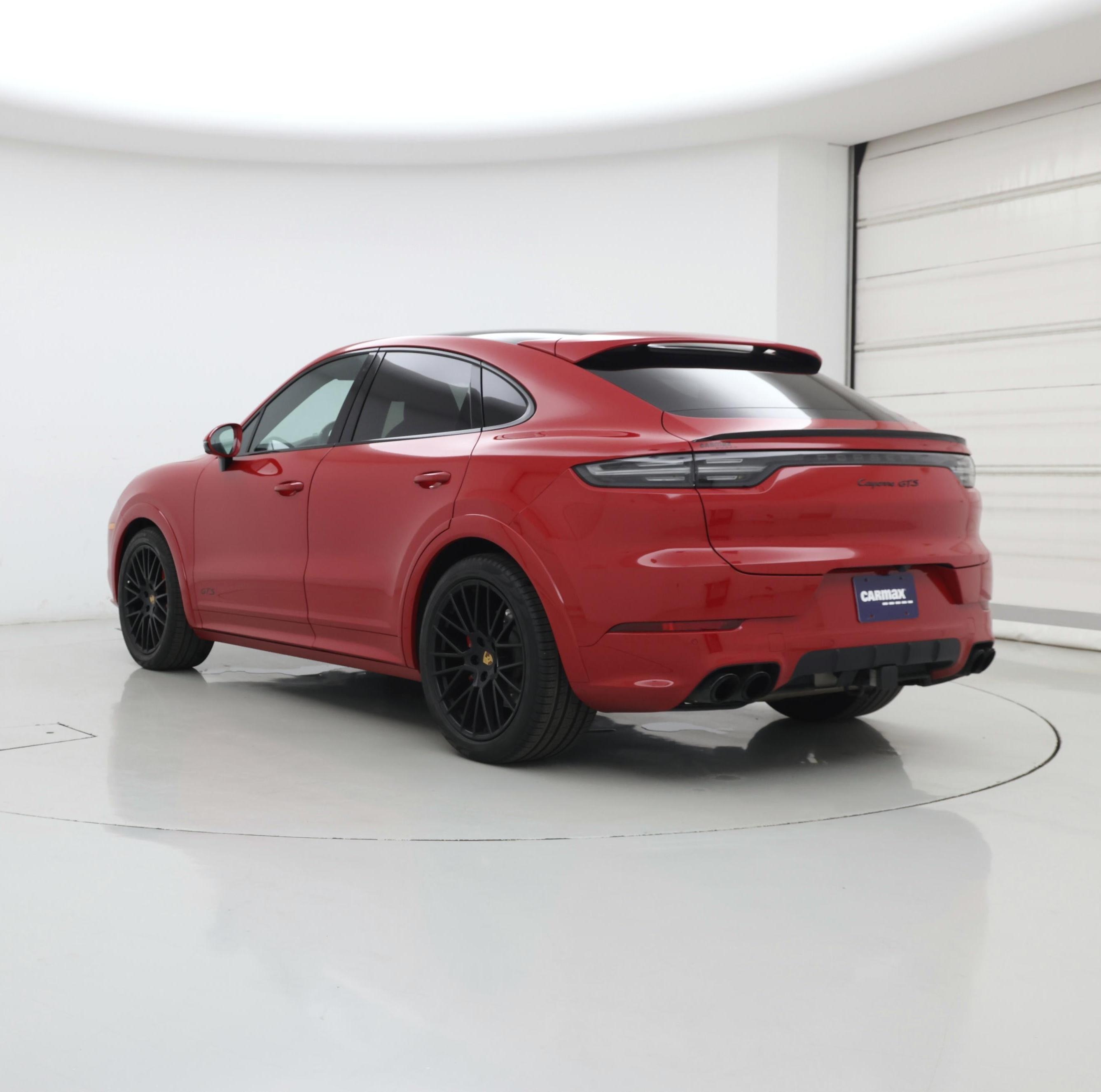 Thumbnail: 2022 Porsche Cayenne - 2