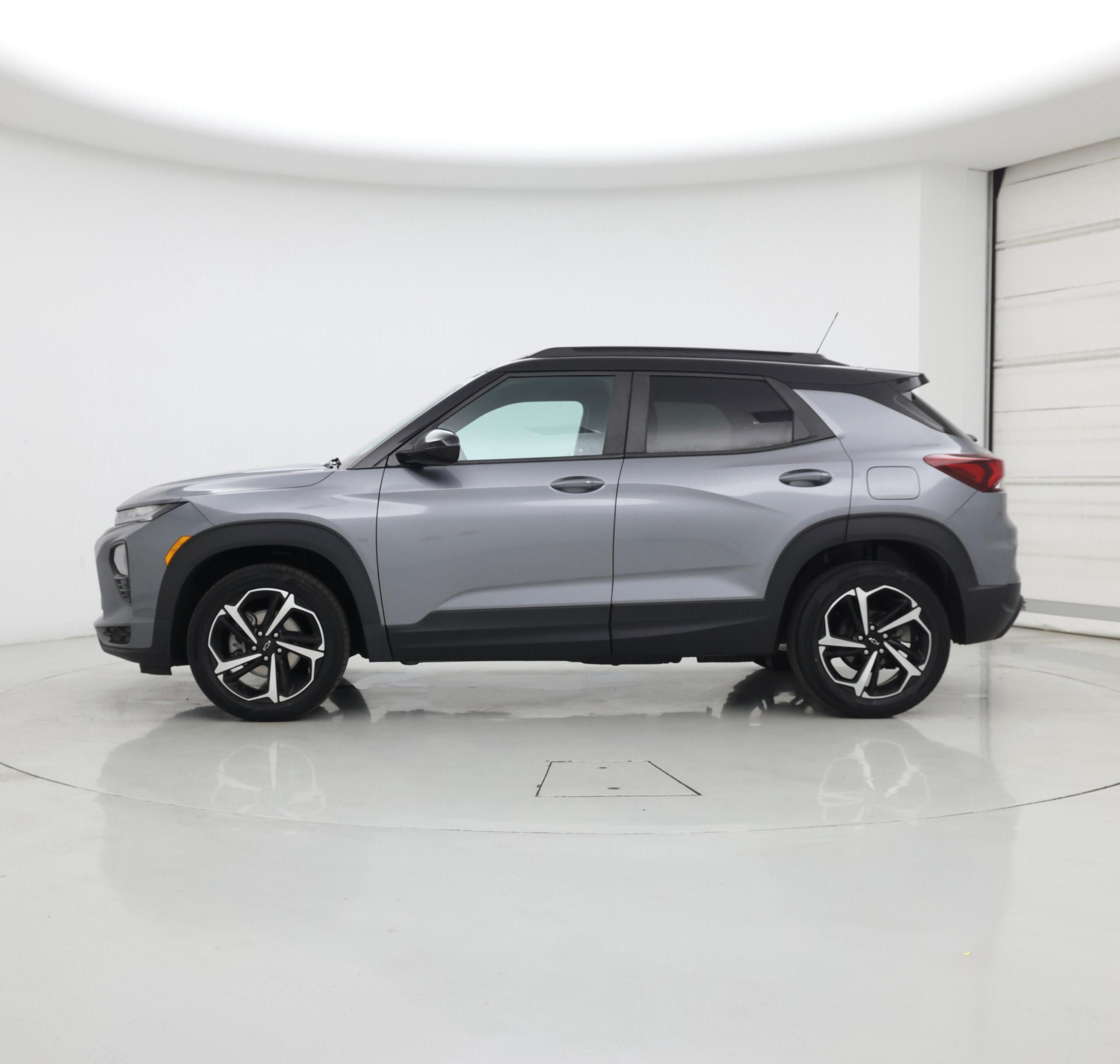 Thumbnail: 2021 Chevrolet TrailBlazer - 3
