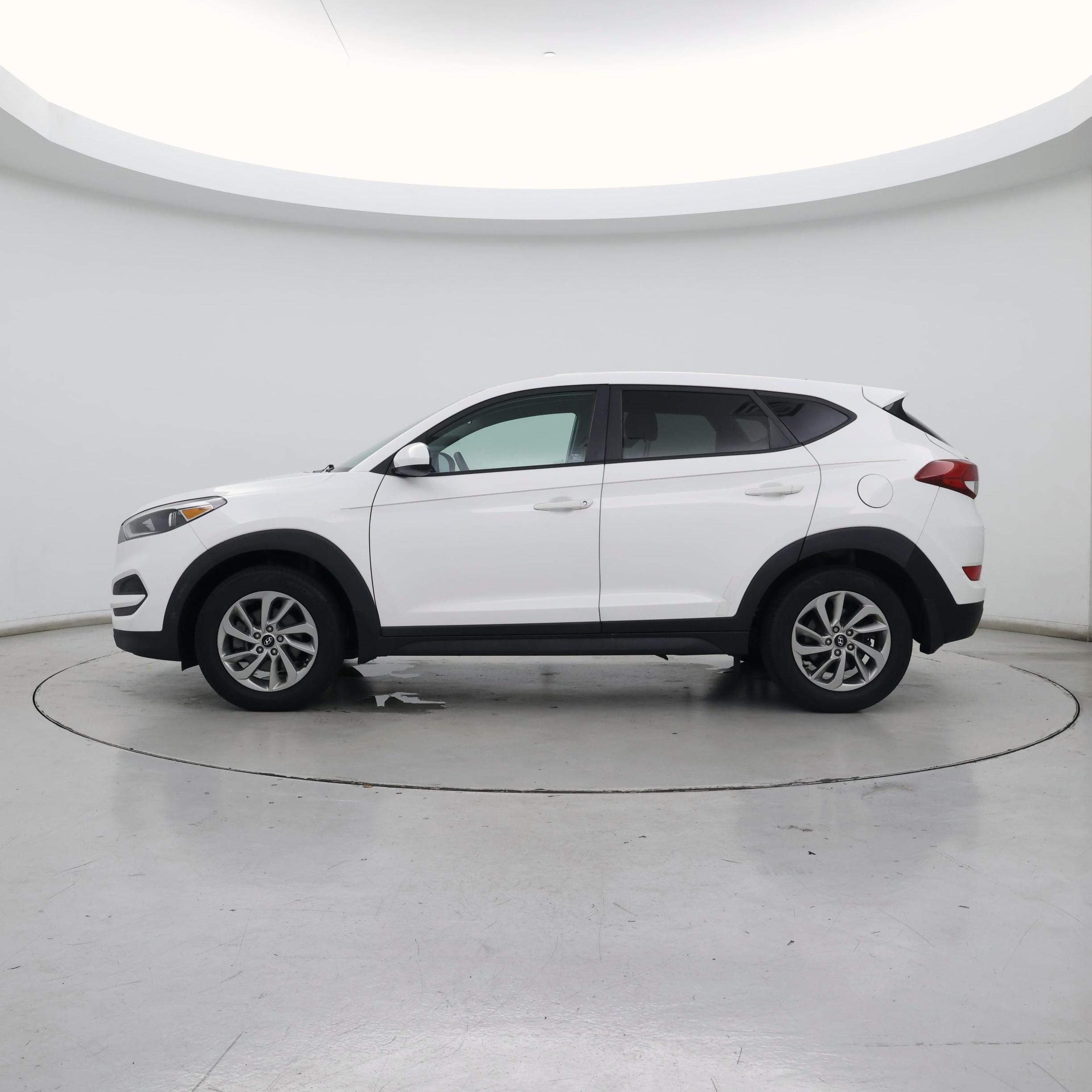 Thumbnail: 2018 Hyundai Tucson - 3
