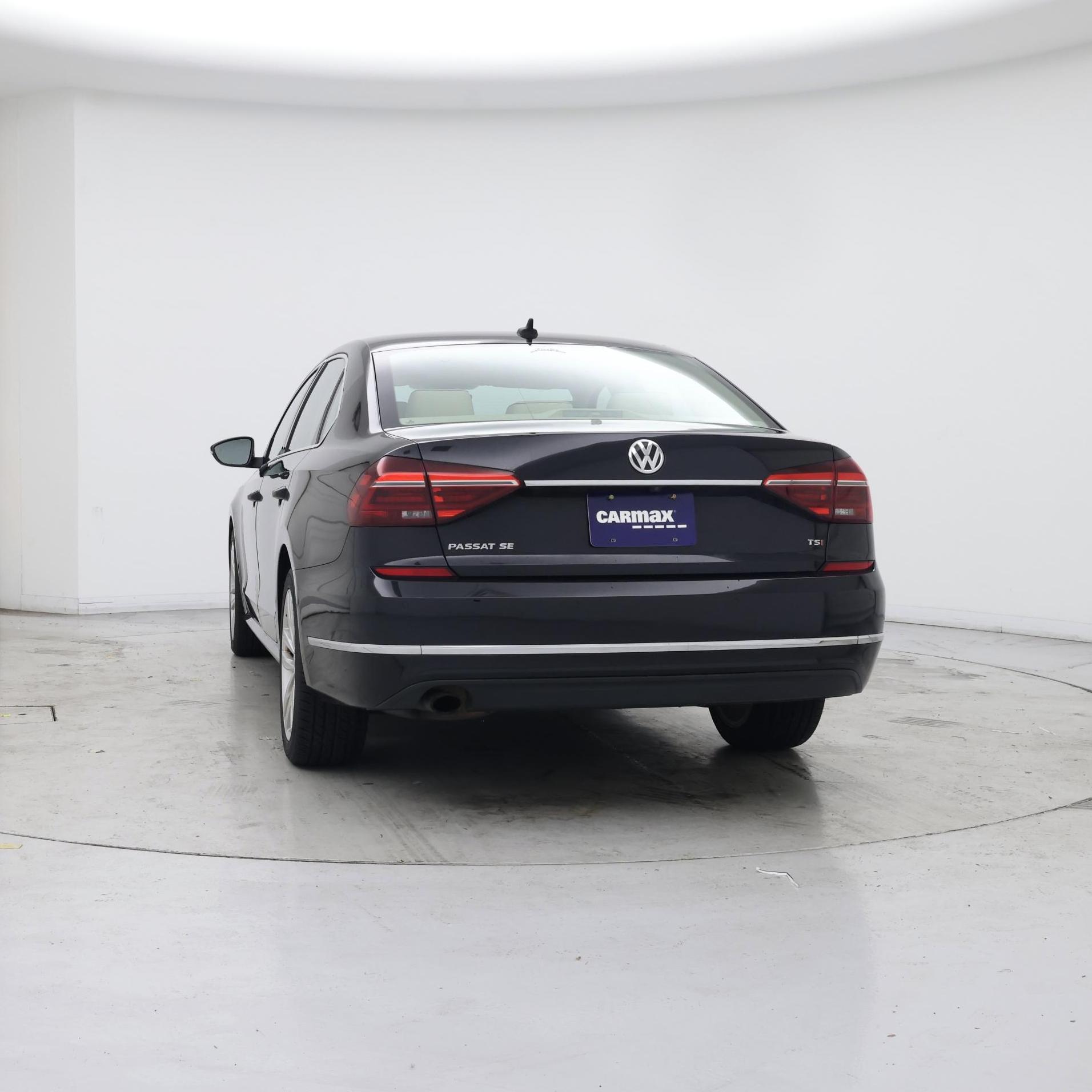 Thumbnail: 2018 Volkswagen Passat - 6