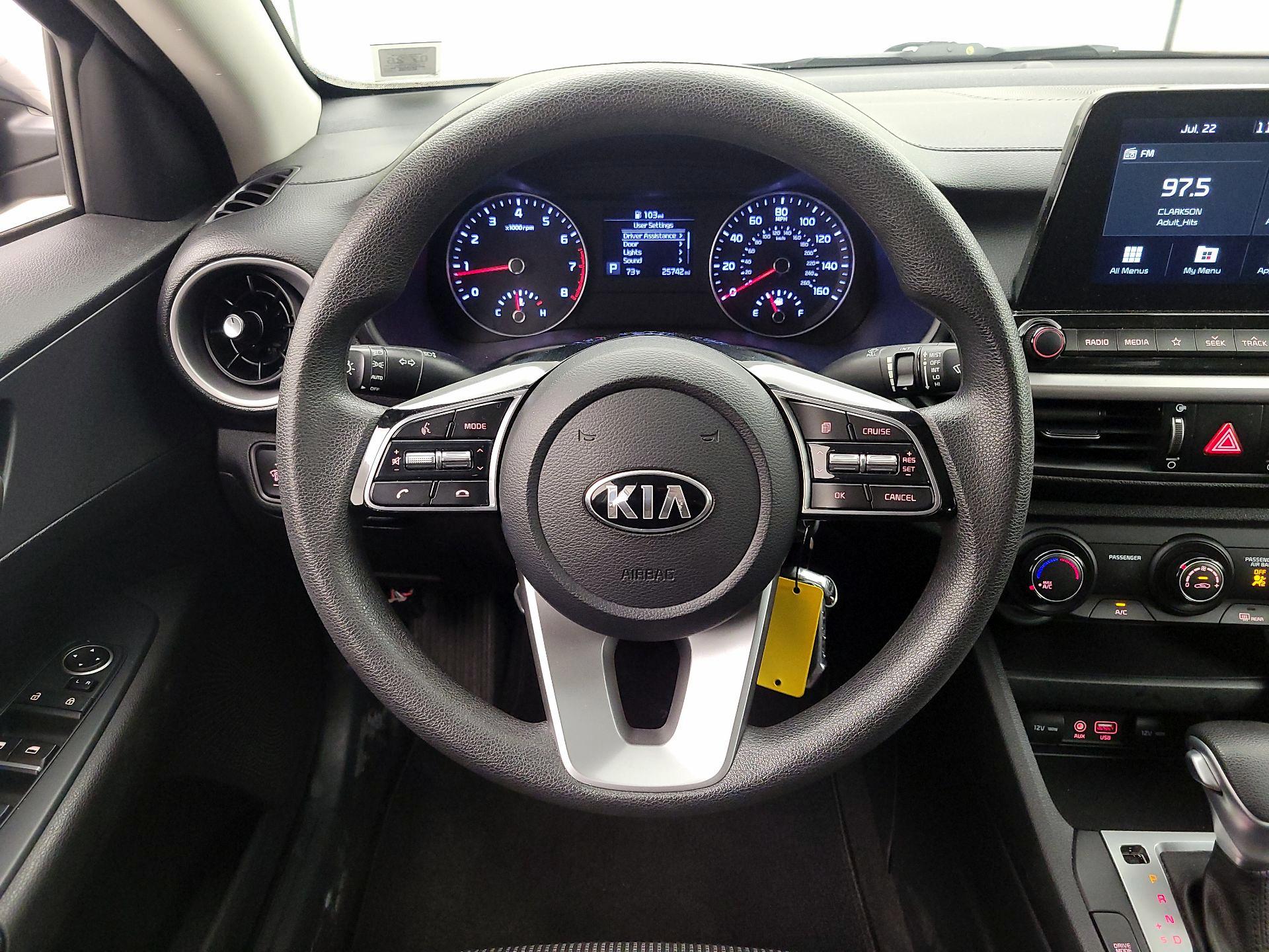 Thumbnail: 2021 Kia Forte - 10