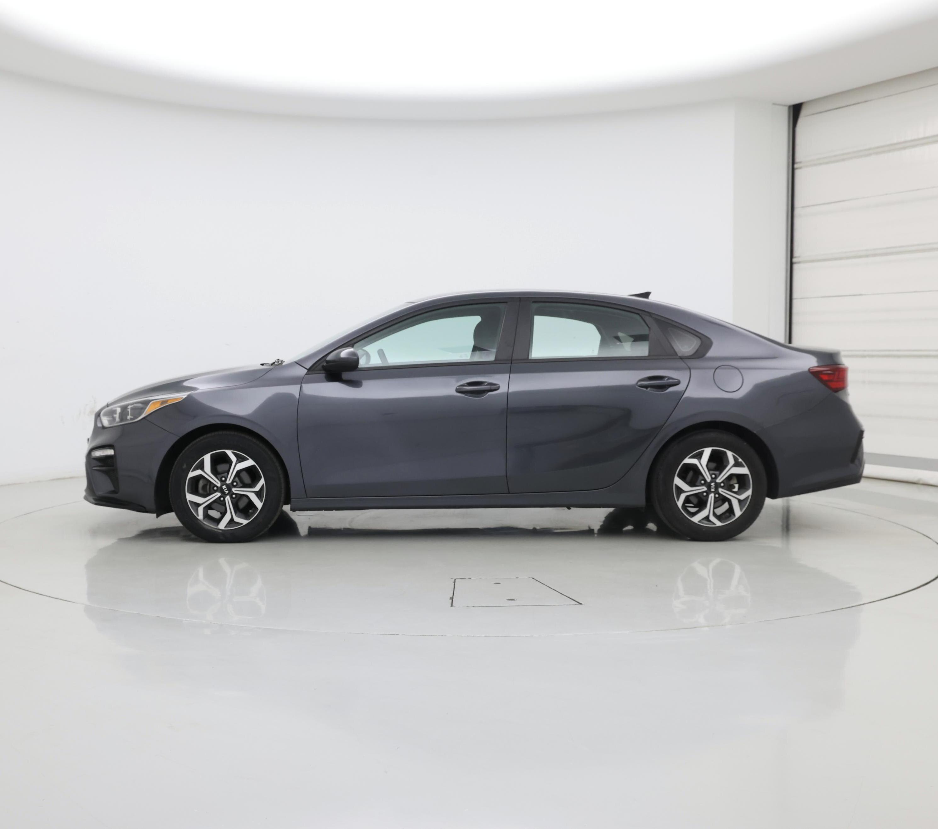 Thumbnail: 2021 Kia Forte - 3