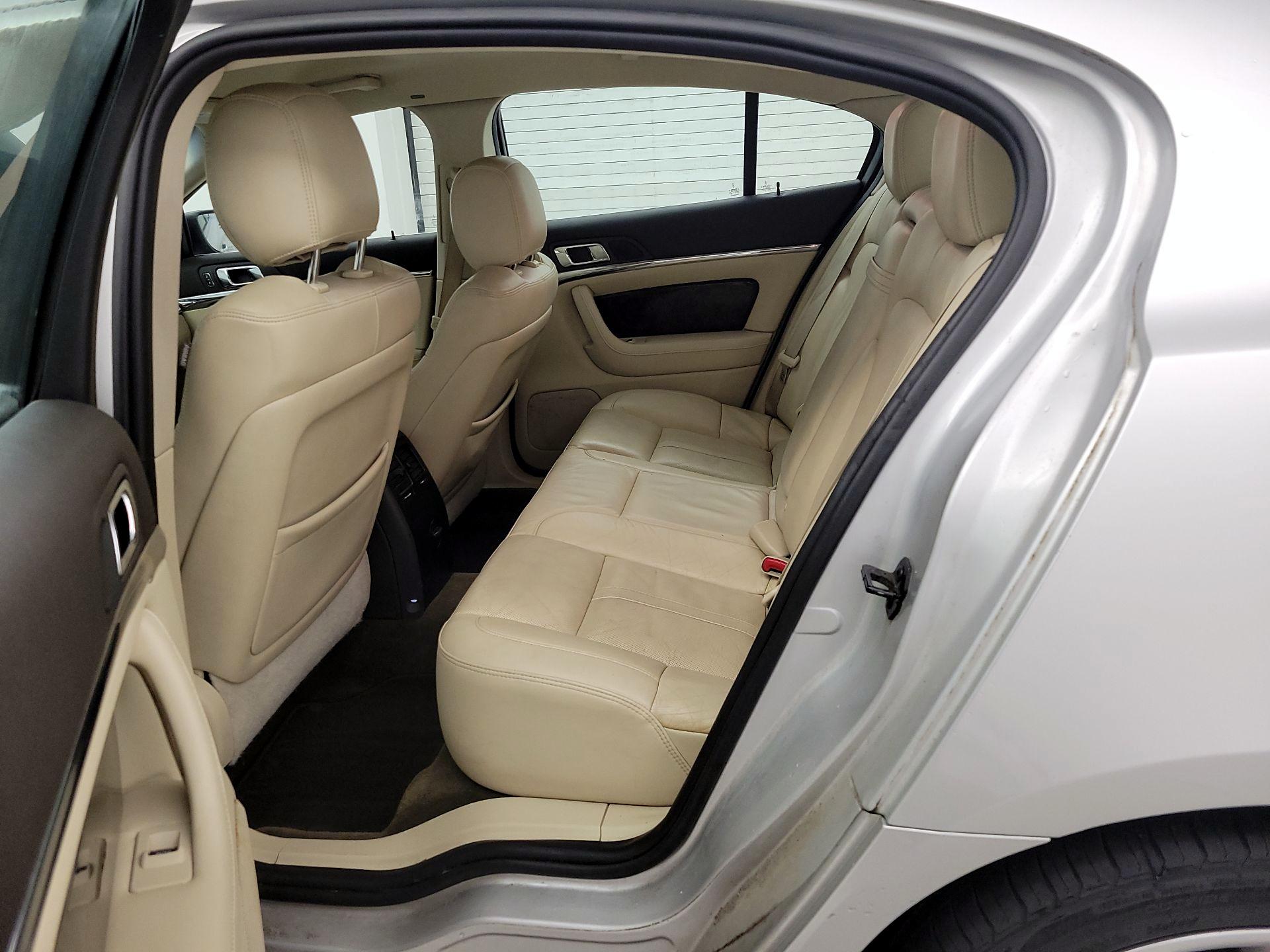 Thumbnail: 2014 Lincoln MKS - 18