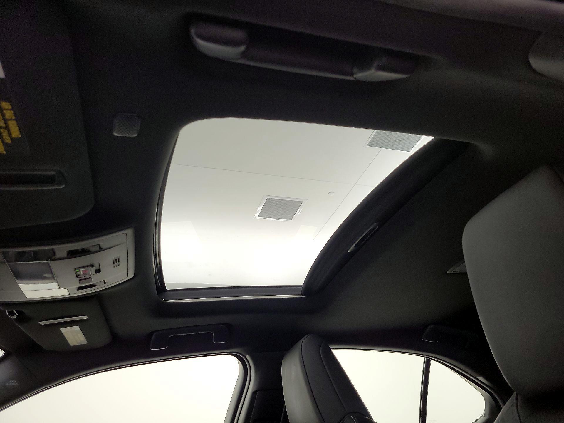 Thumbnail: 2020 Lexus UX - 18