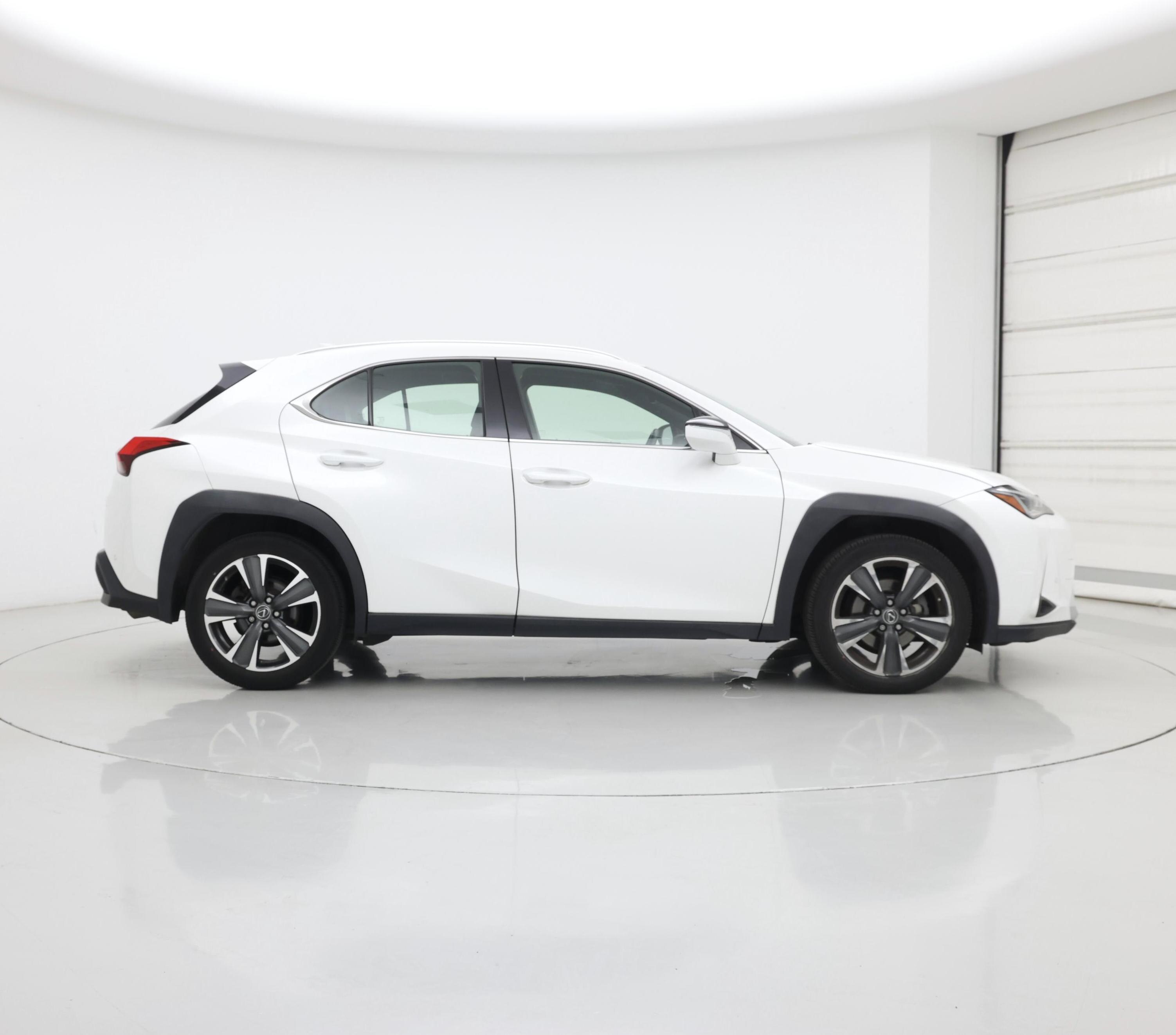 Thumbnail: 2020 Lexus UX - 7