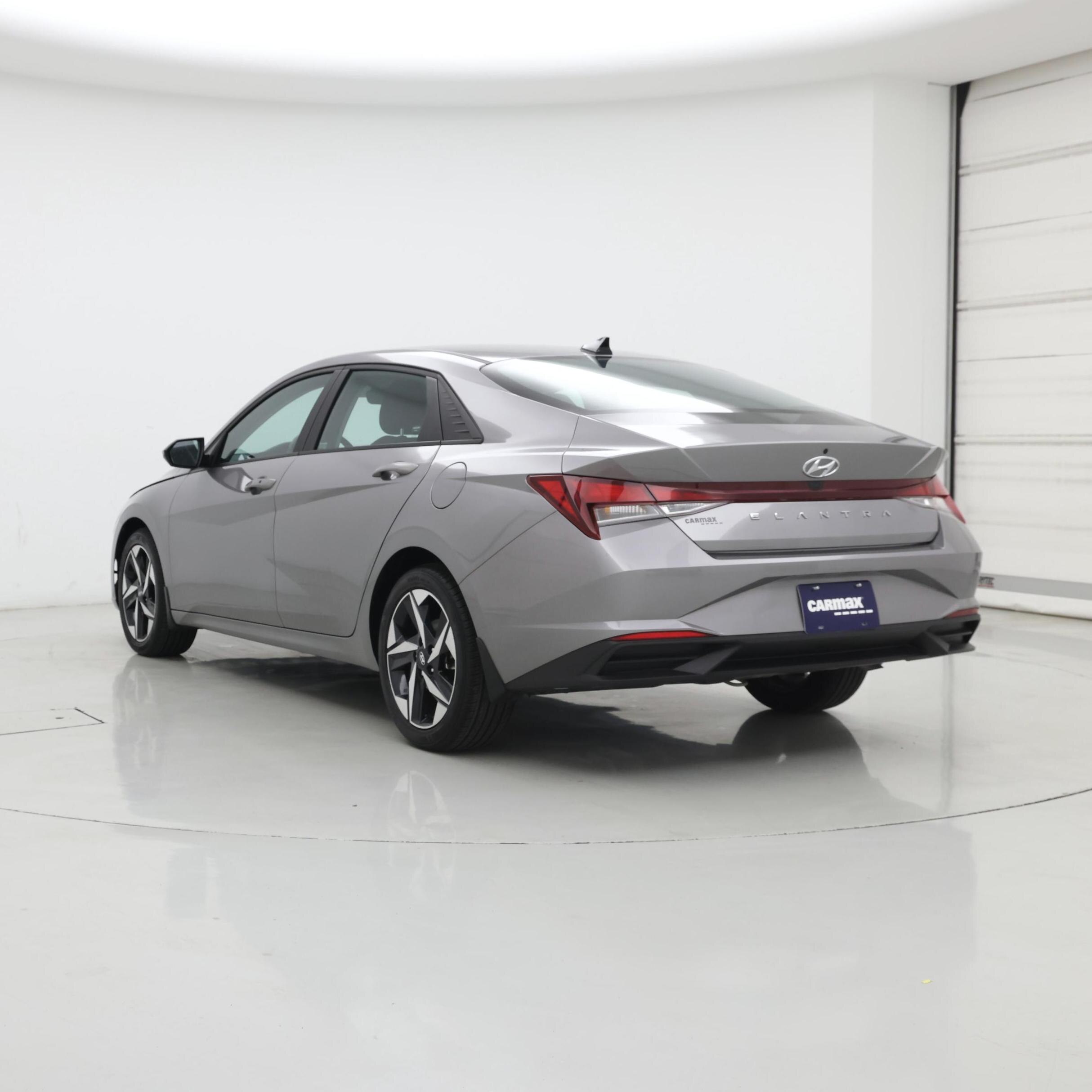 Thumbnail: 2023 Hyundai Elantra - 2
