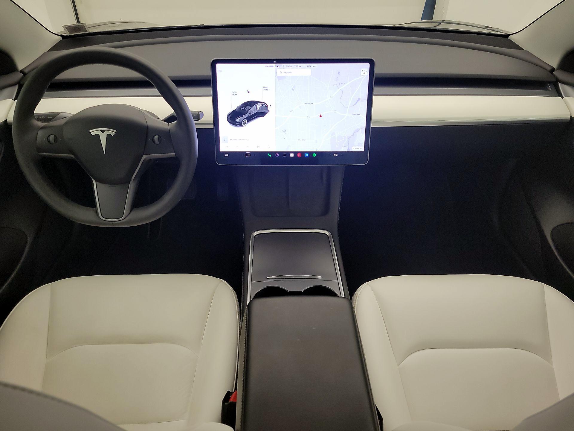 Thumbnail: 2022 Tesla Model 3 - 9