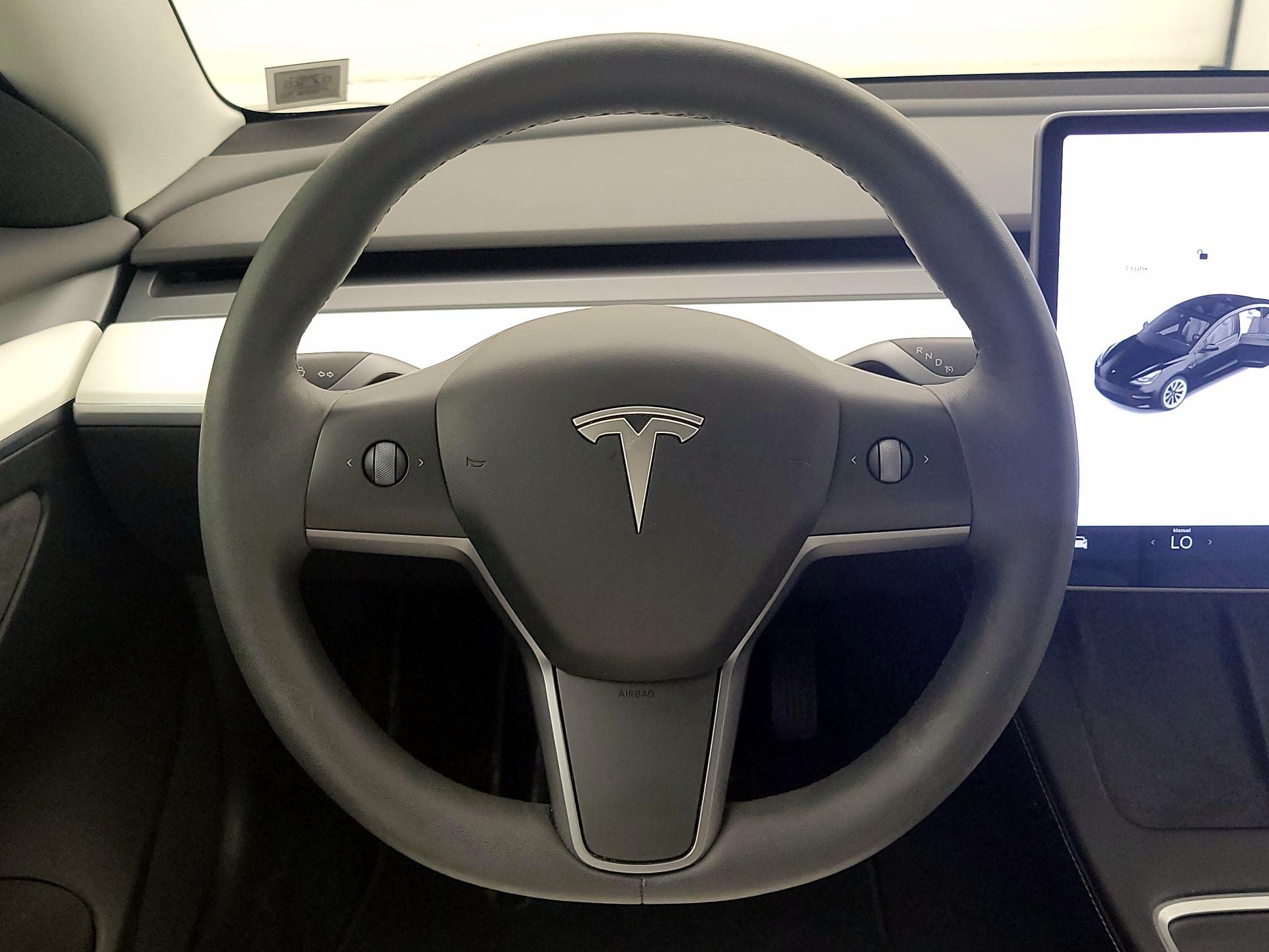 Thumbnail: 2022 Tesla Model 3 - 10