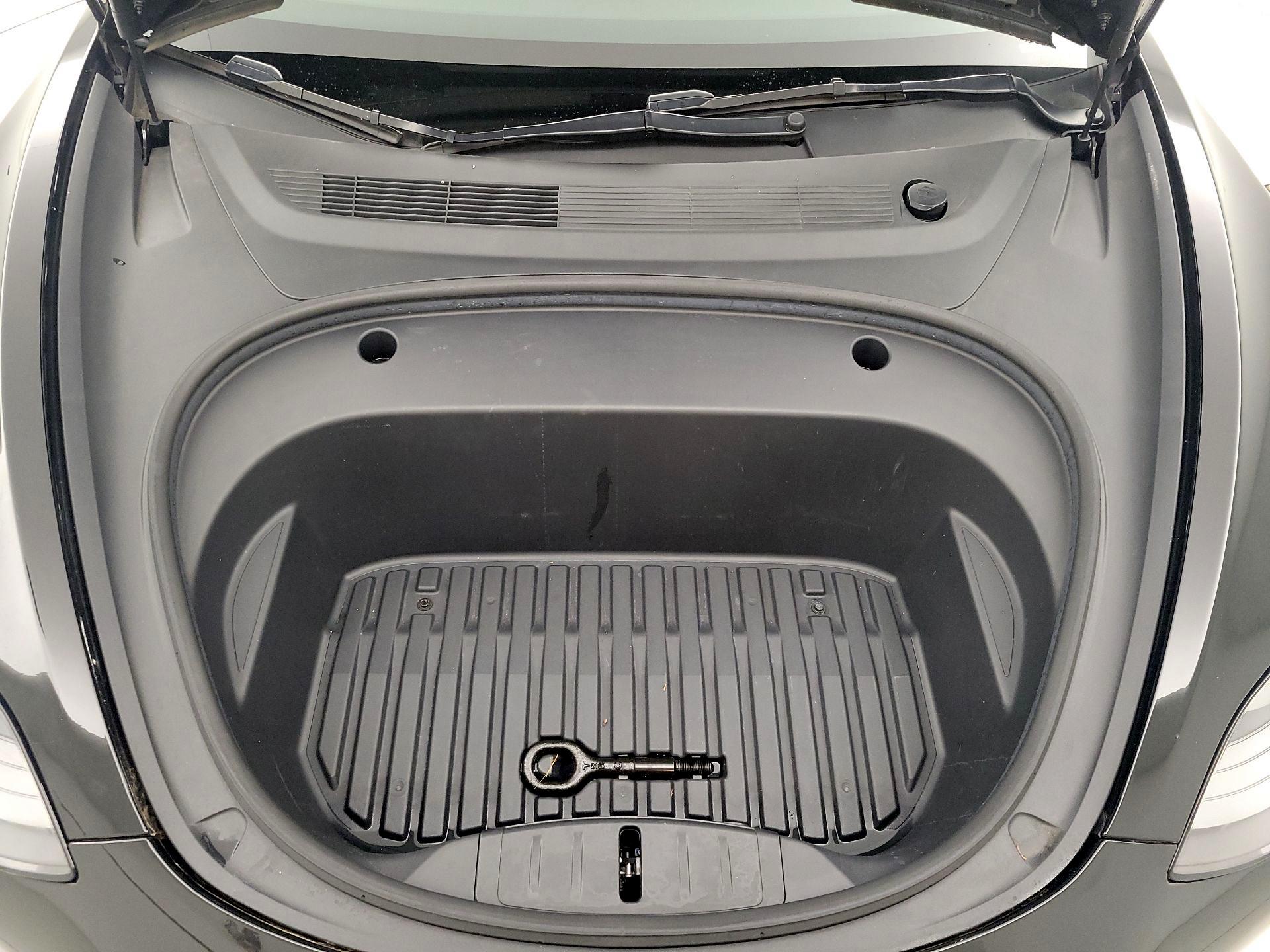 Thumbnail: 2022 Tesla Model 3 - 20