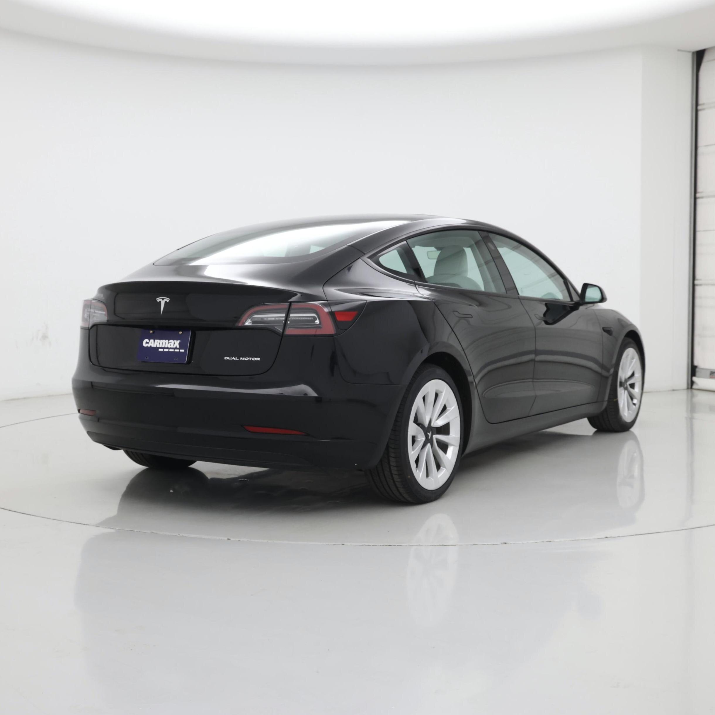 Thumbnail: 2022 Tesla Model 3 - 8