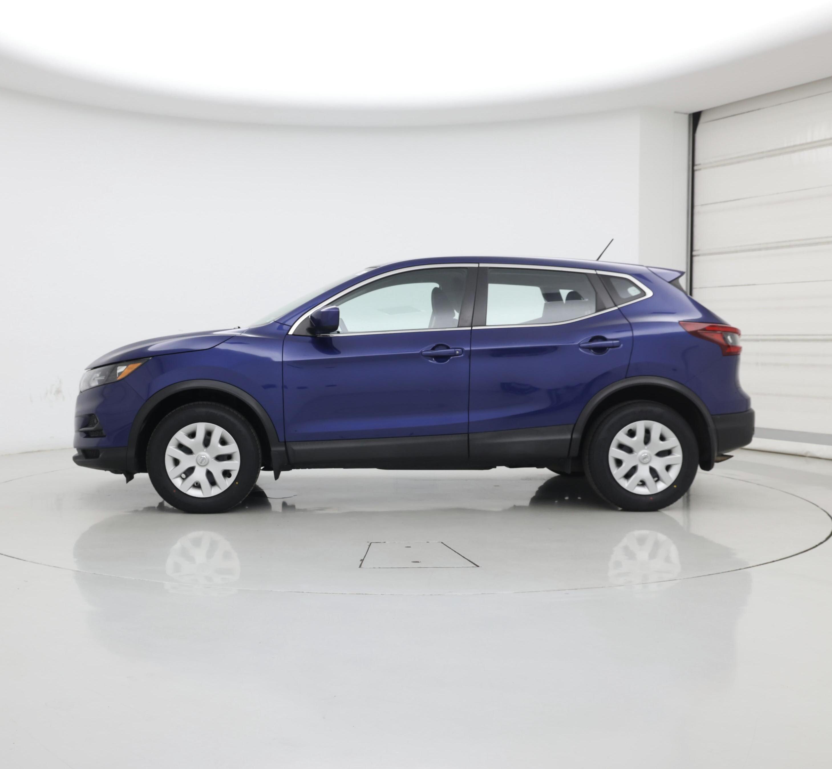 Thumbnail: 2020 Nissan Rogue Sport - 3