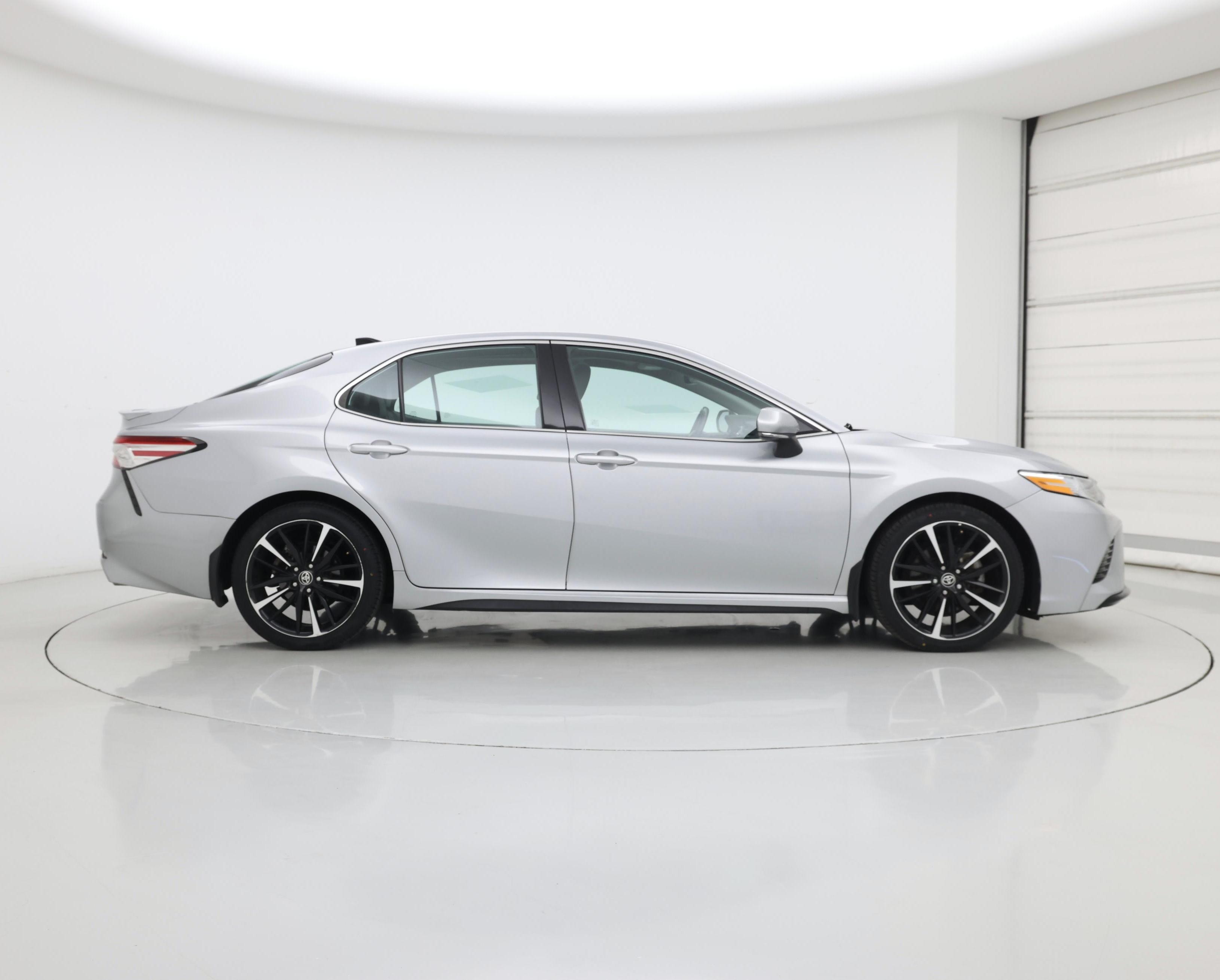 Thumbnail: 2020 Toyota Camry - 7