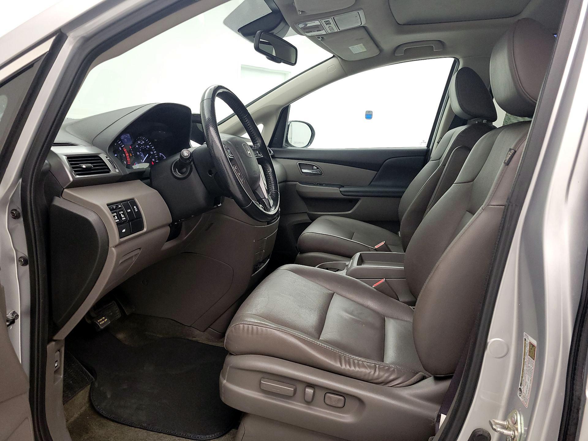 Thumbnail: 2014 Honda Odyssey - 11
