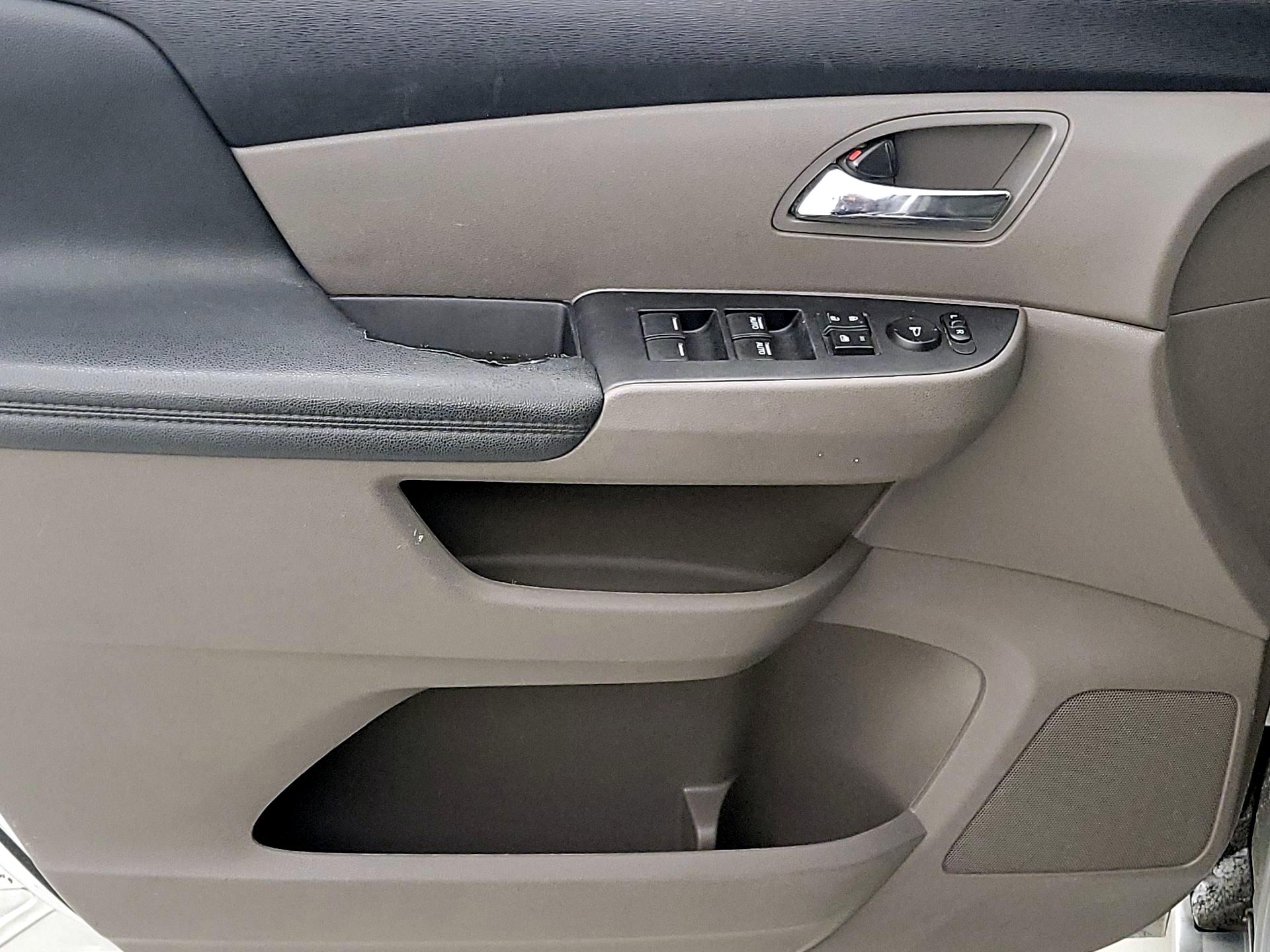 Thumbnail: 2014 Honda Odyssey - 12