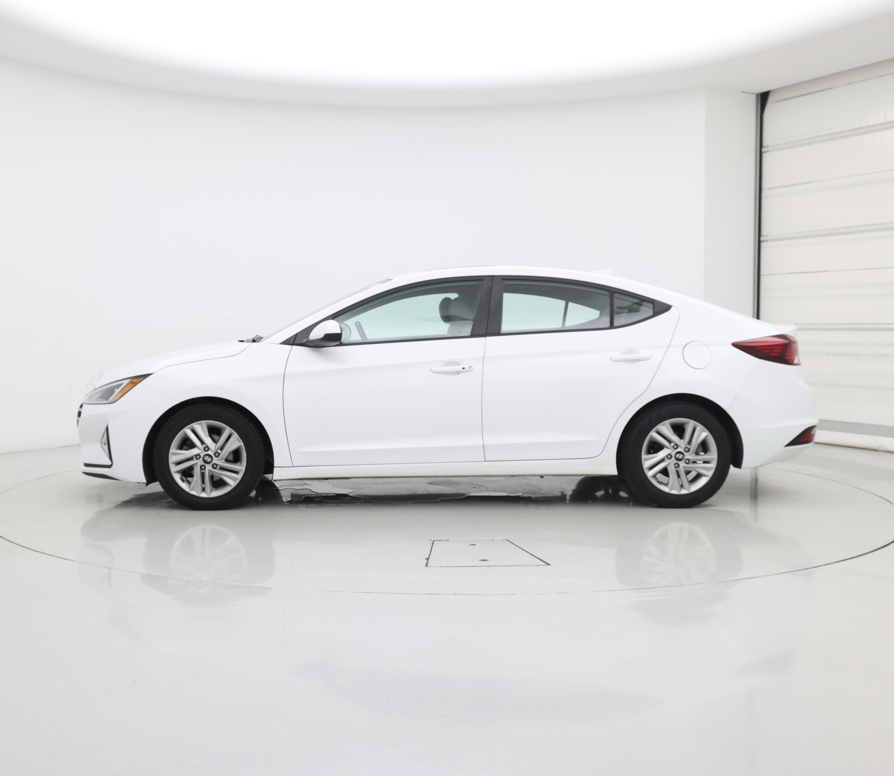 Thumbnail: 2020 Hyundai Elantra - 3