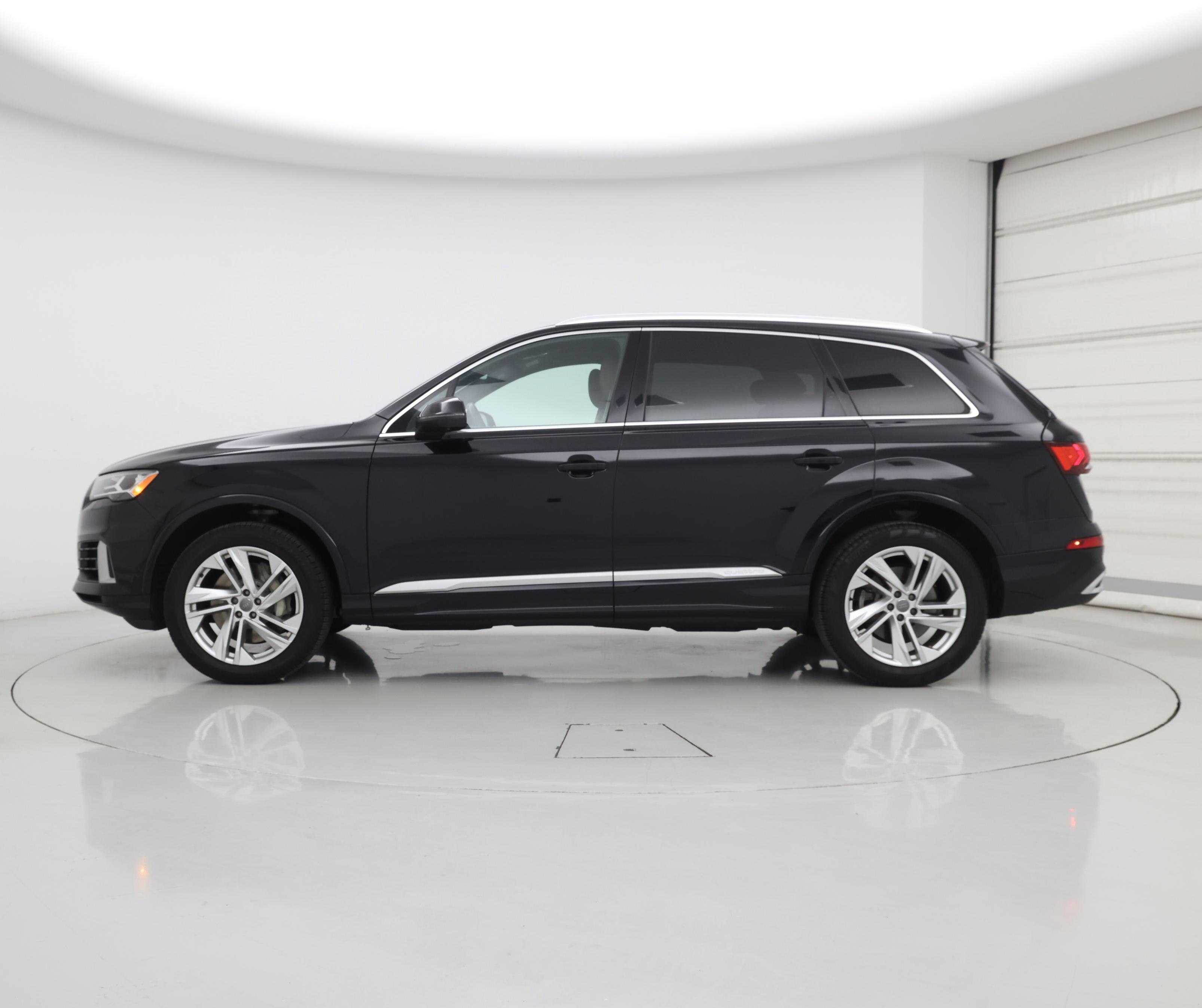 Thumbnail: 2020 Audi Q7 - 3