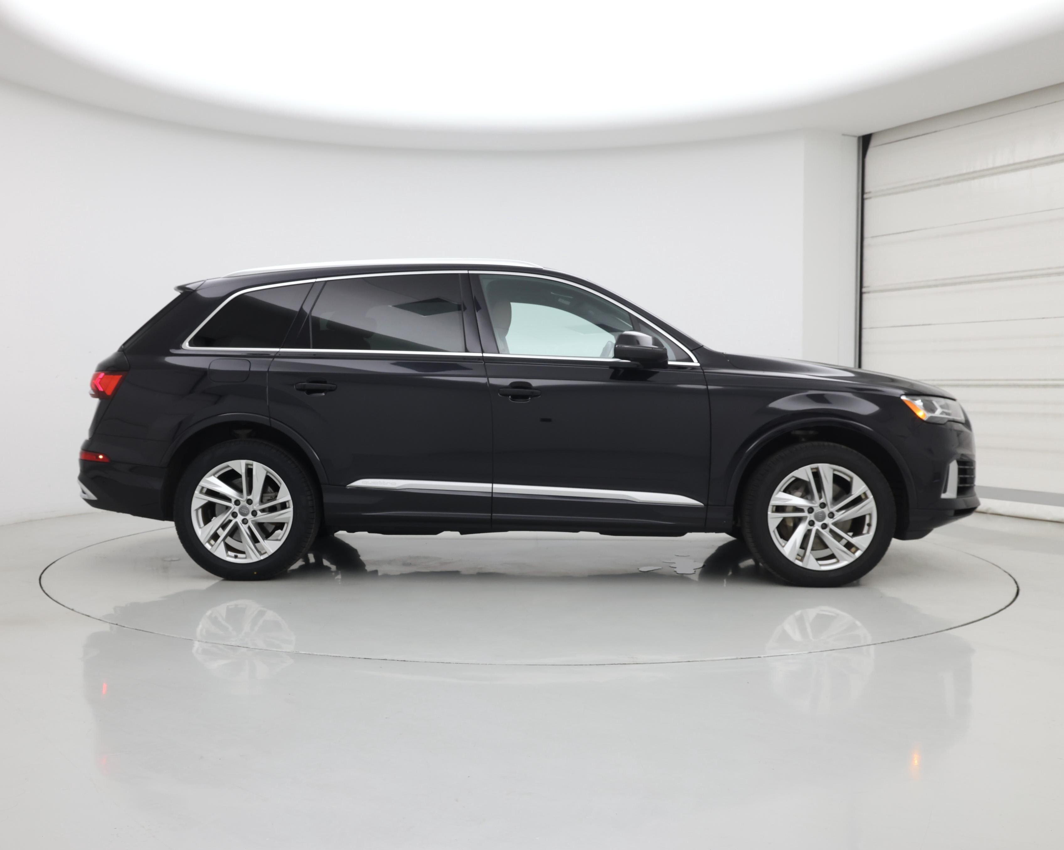 Thumbnail: 2020 Audi Q7 - 7