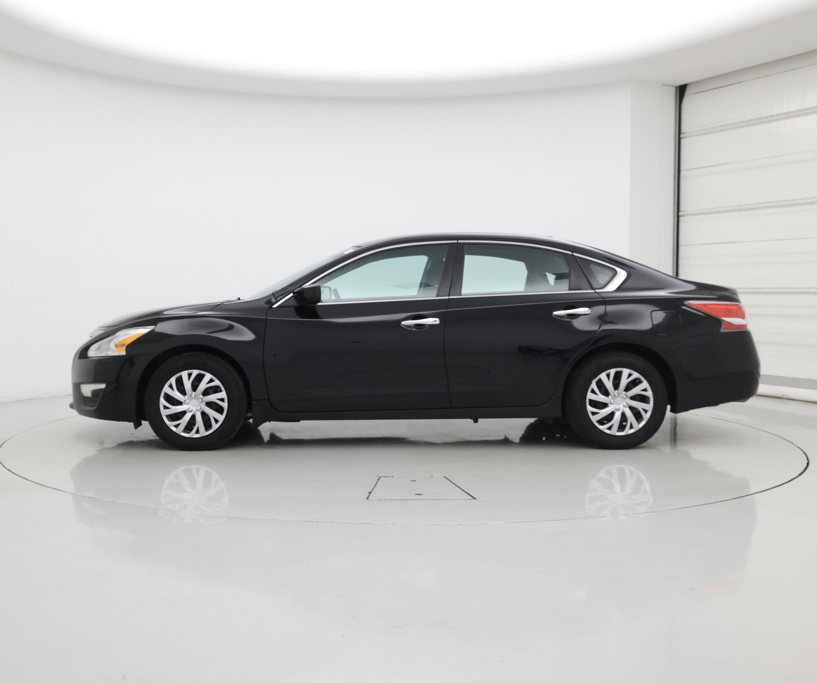 Thumbnail: 2015 Nissan Altima - 3