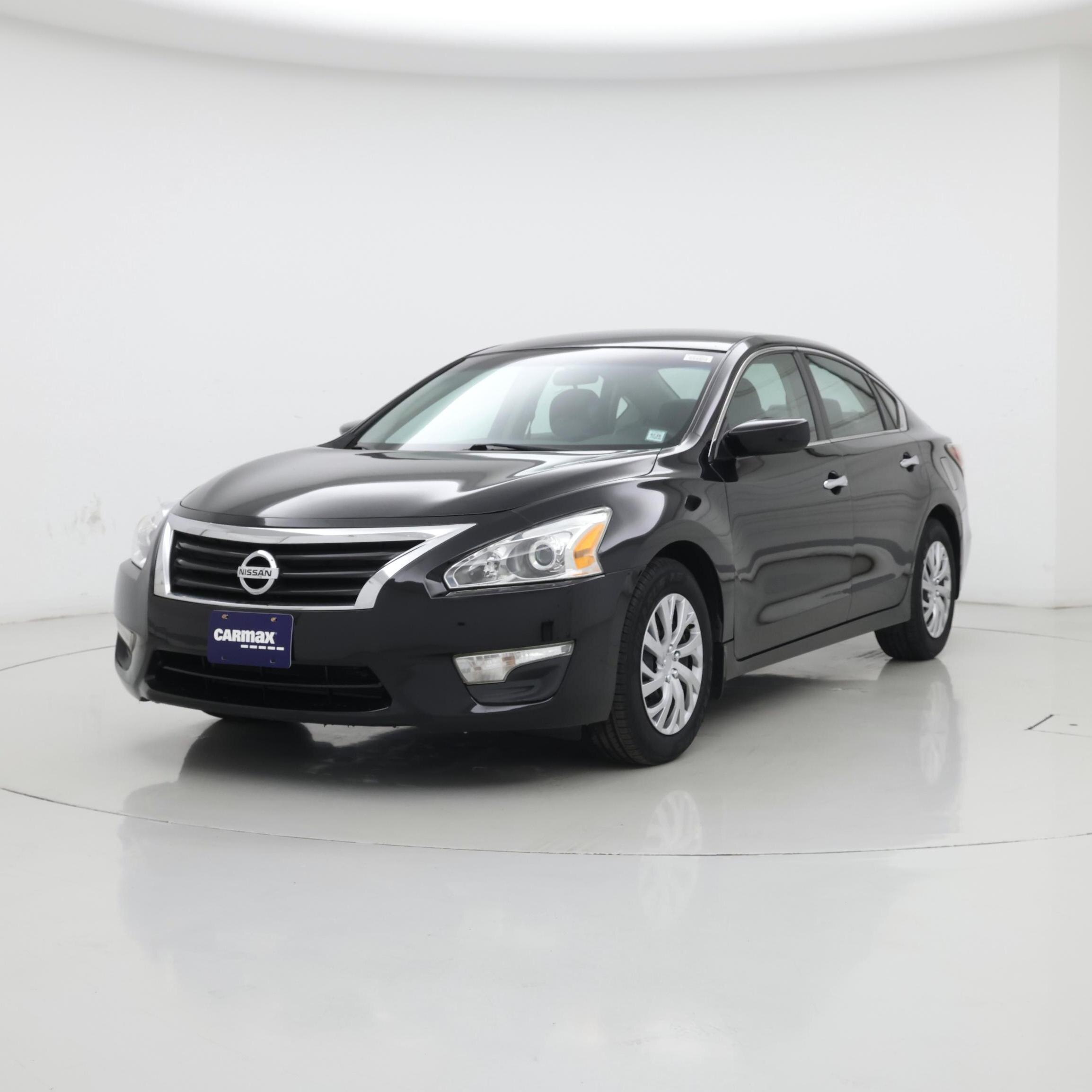 Thumbnail: 2015 Nissan Altima - 4