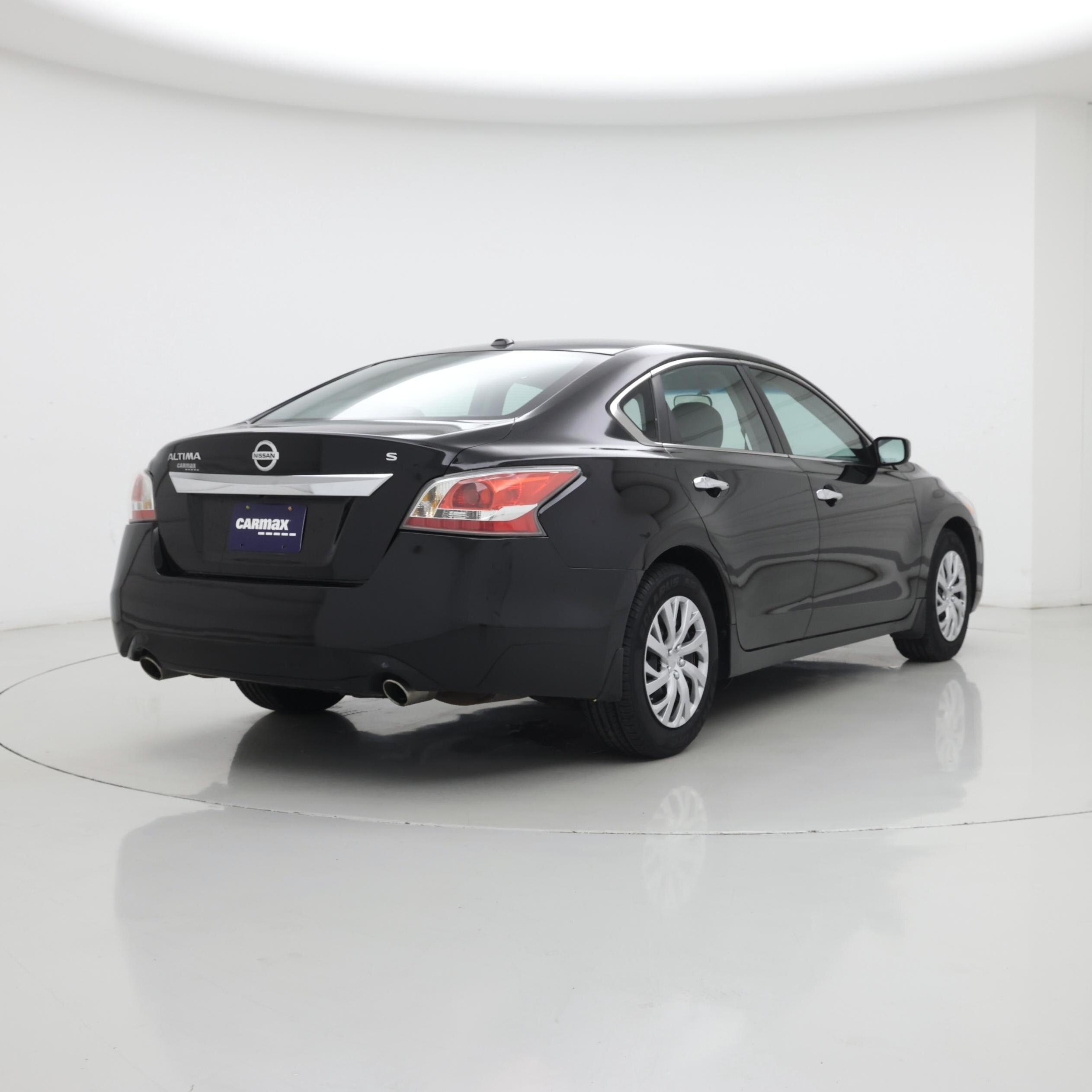 Thumbnail: 2015 Nissan Altima - 8